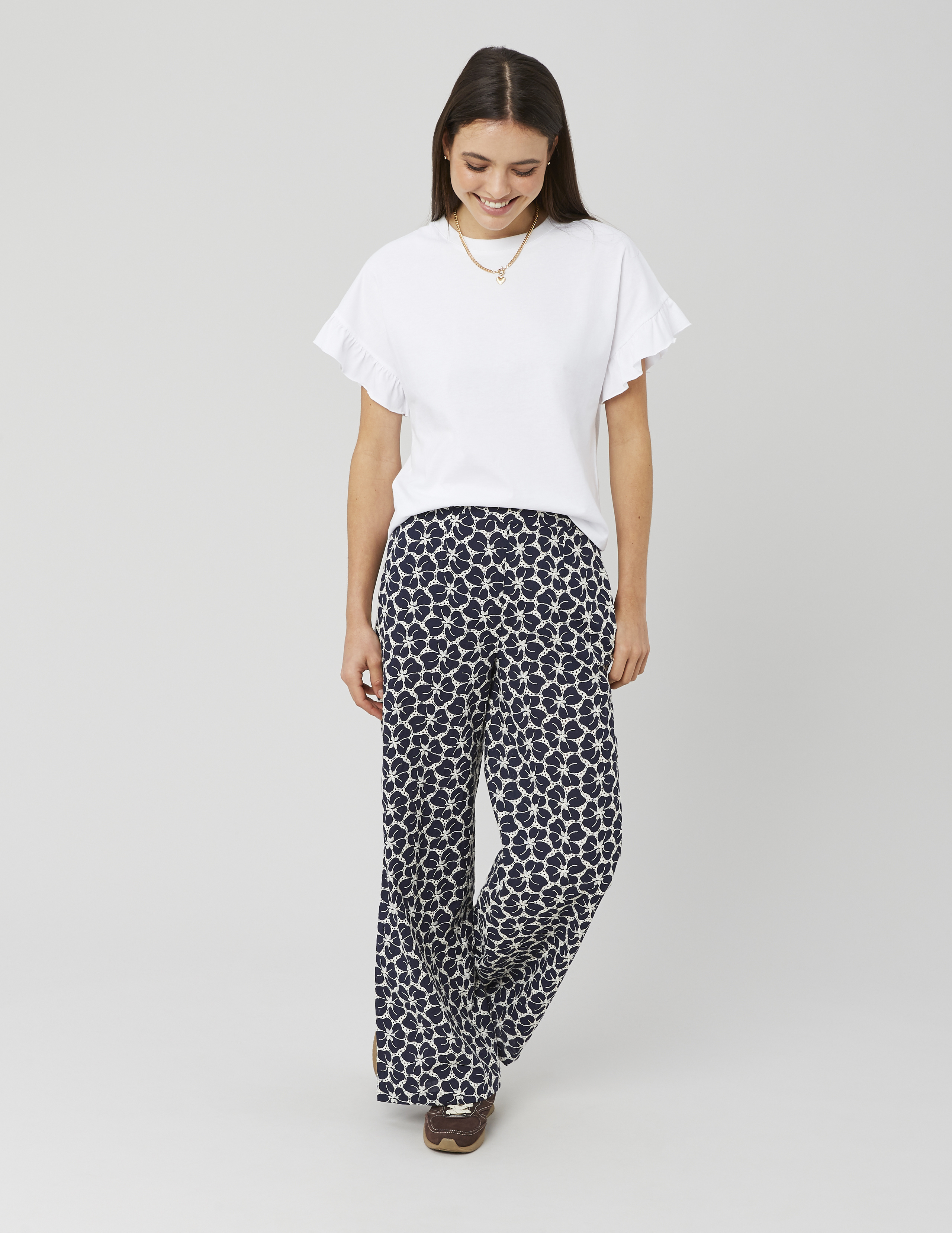 Pantalon brodé, BZB