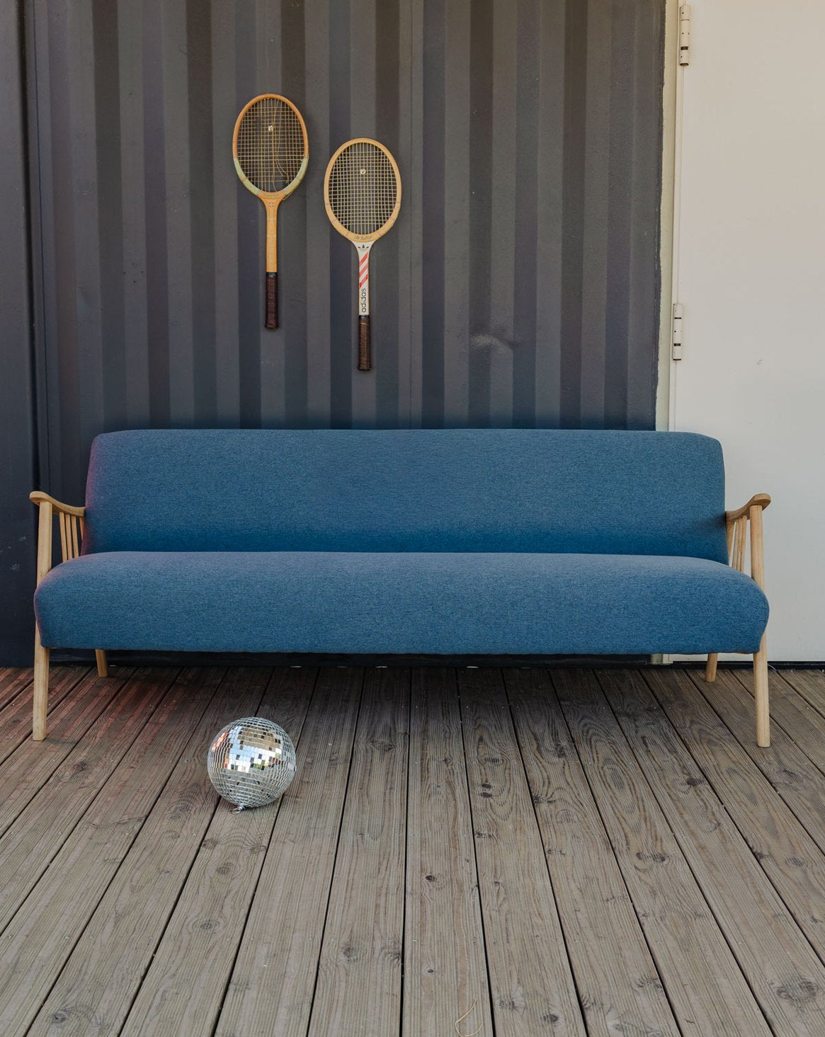 Banquette en bois et tissu bleu Clara N°140 - Bon état, DEBONGOUT