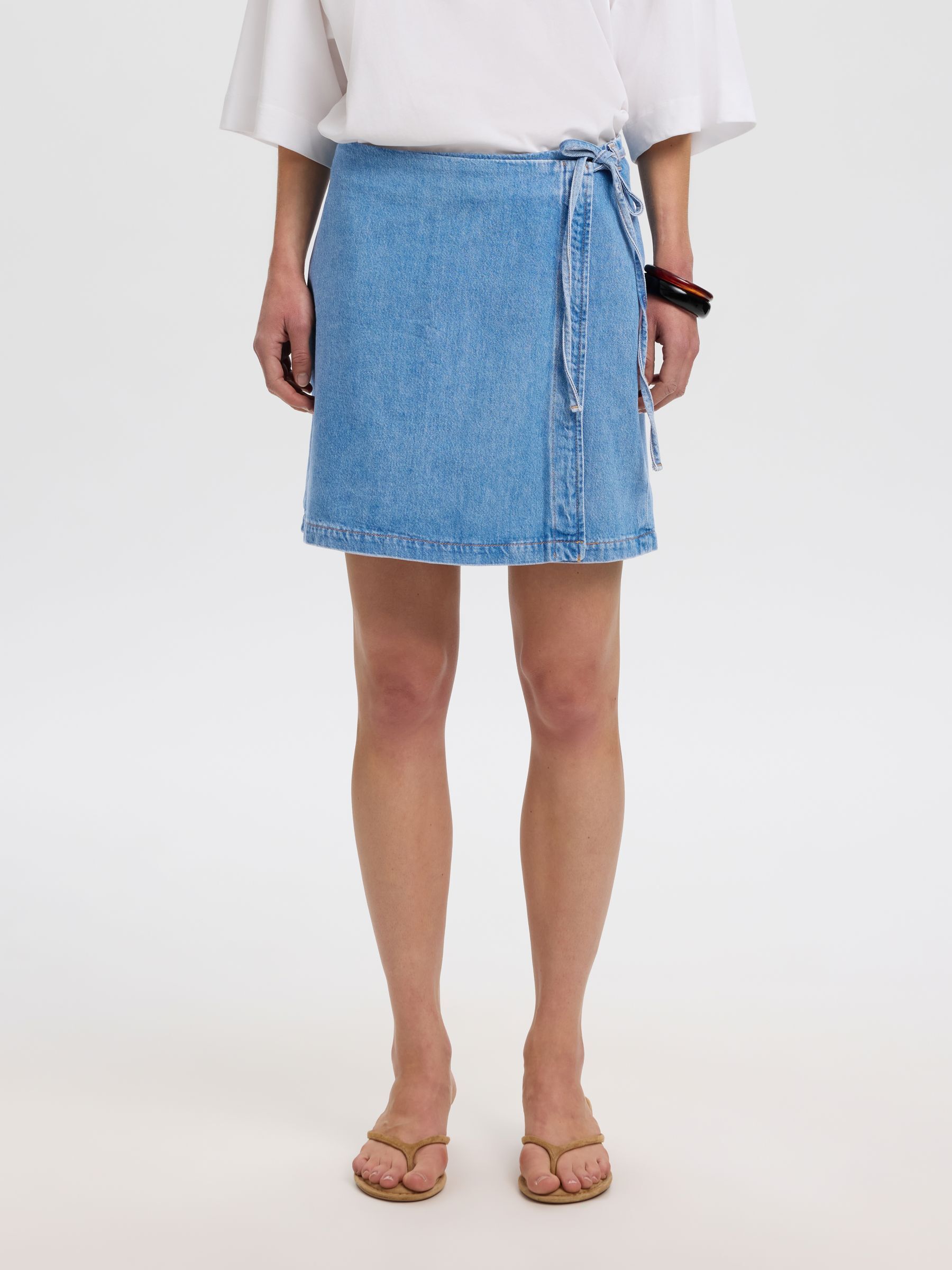 Mini-Jupe, SELECTED