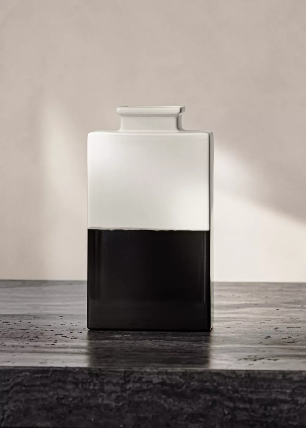 Petit vase en grès bicolore, MANGO HOME