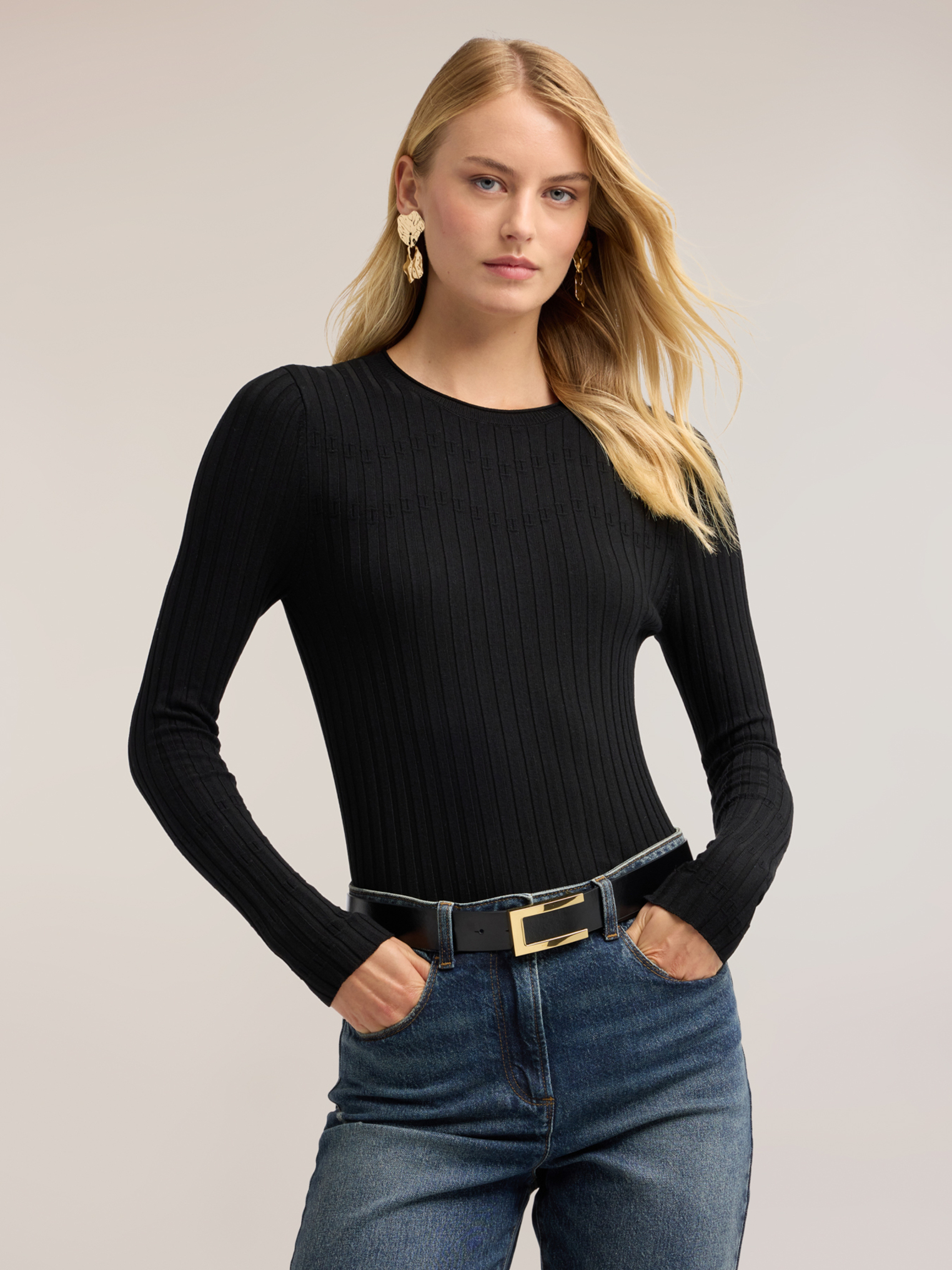Pull à côtes plates avec poignet évasé, MOTIVI