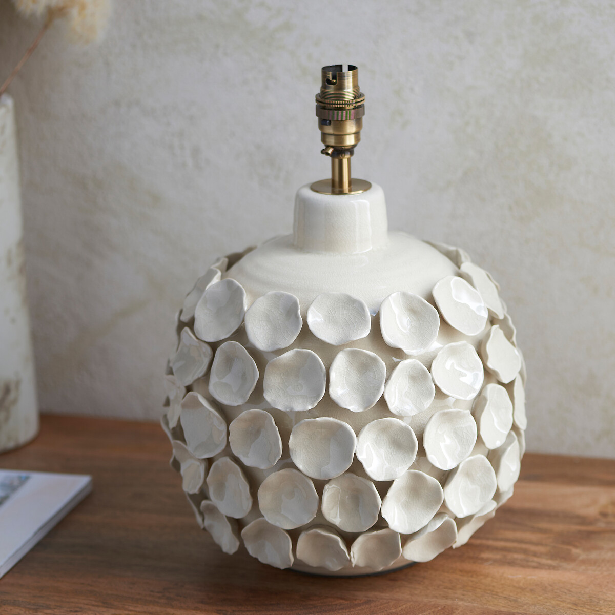 Boryn Table Lamp in Ivory Crackle Glaze, ÉDITÉ