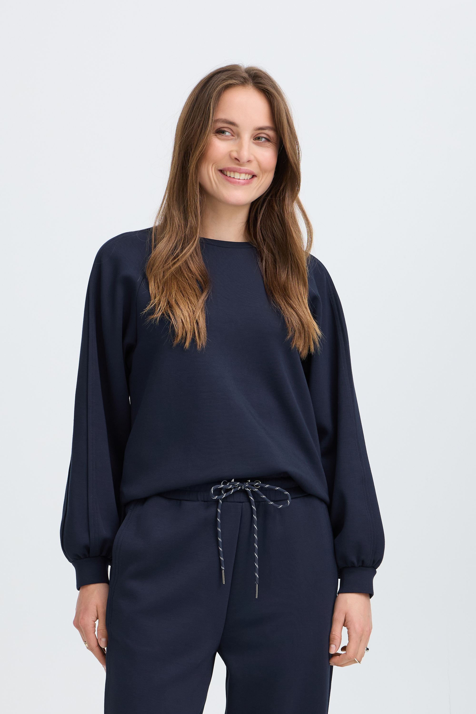 Sweatshirt, B.YOUNG