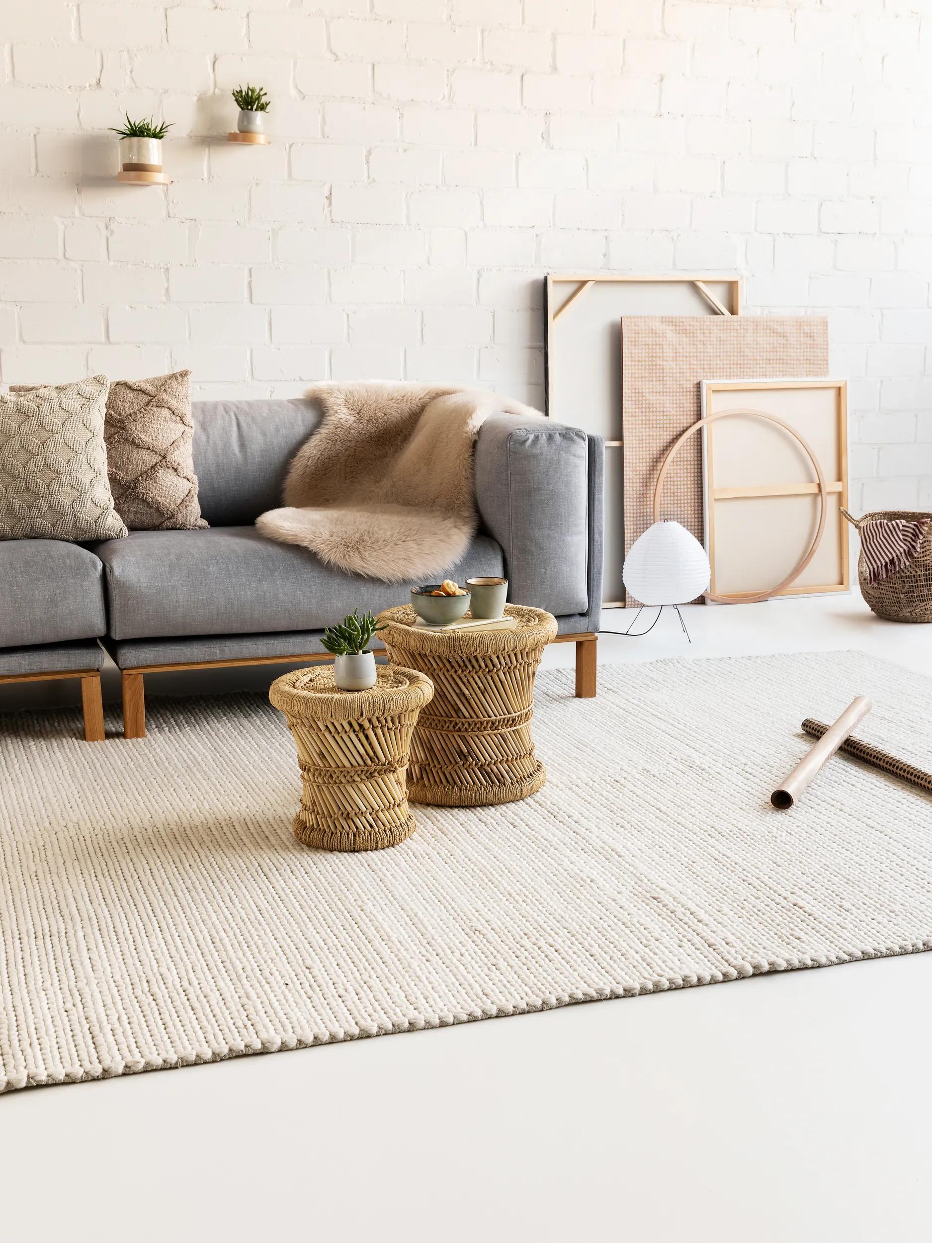 Tapis de laine tissé main UNO, BENUTA