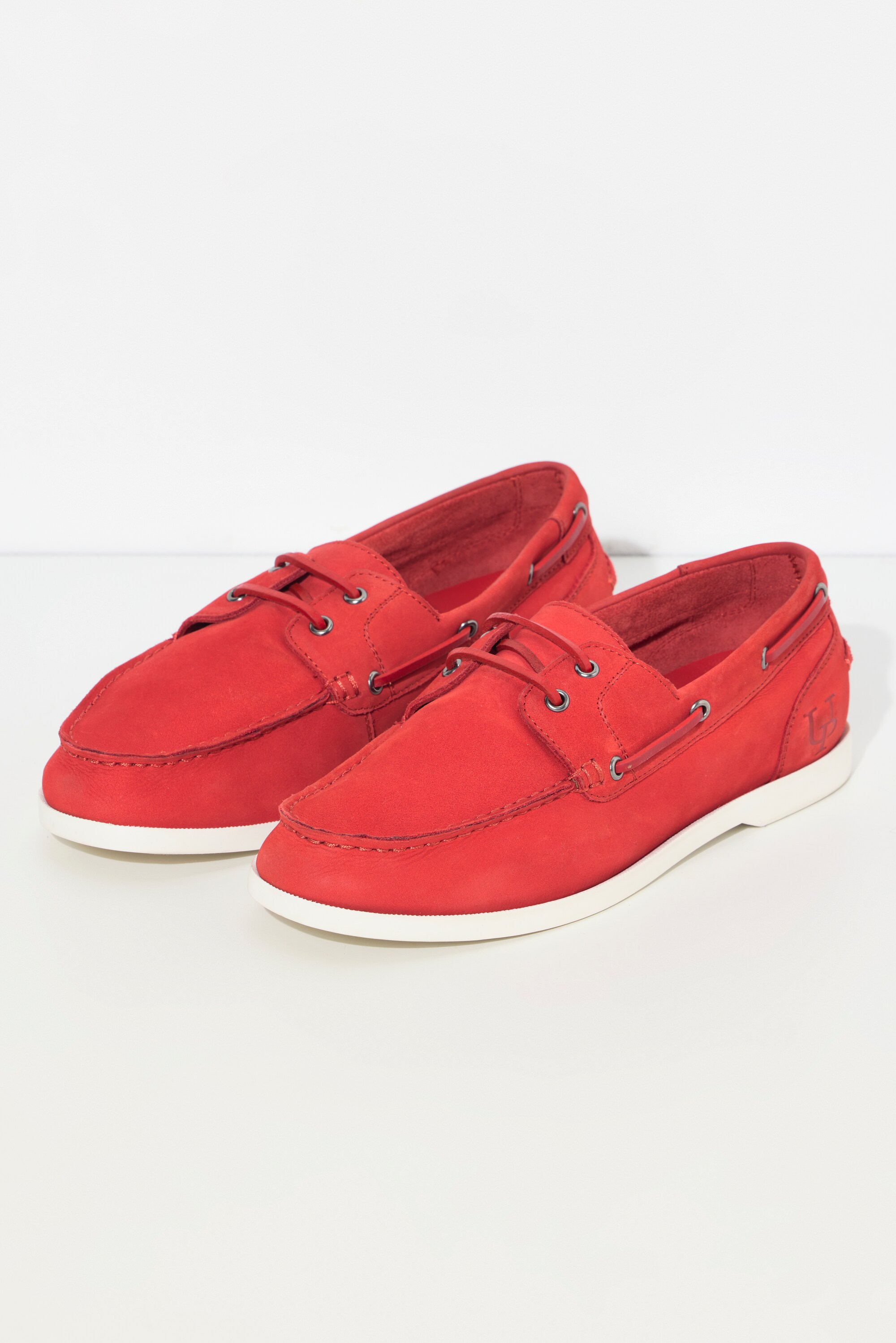 Chaussures bateau en cuir suédé. Semelle , pied large, ULLA POPKEN