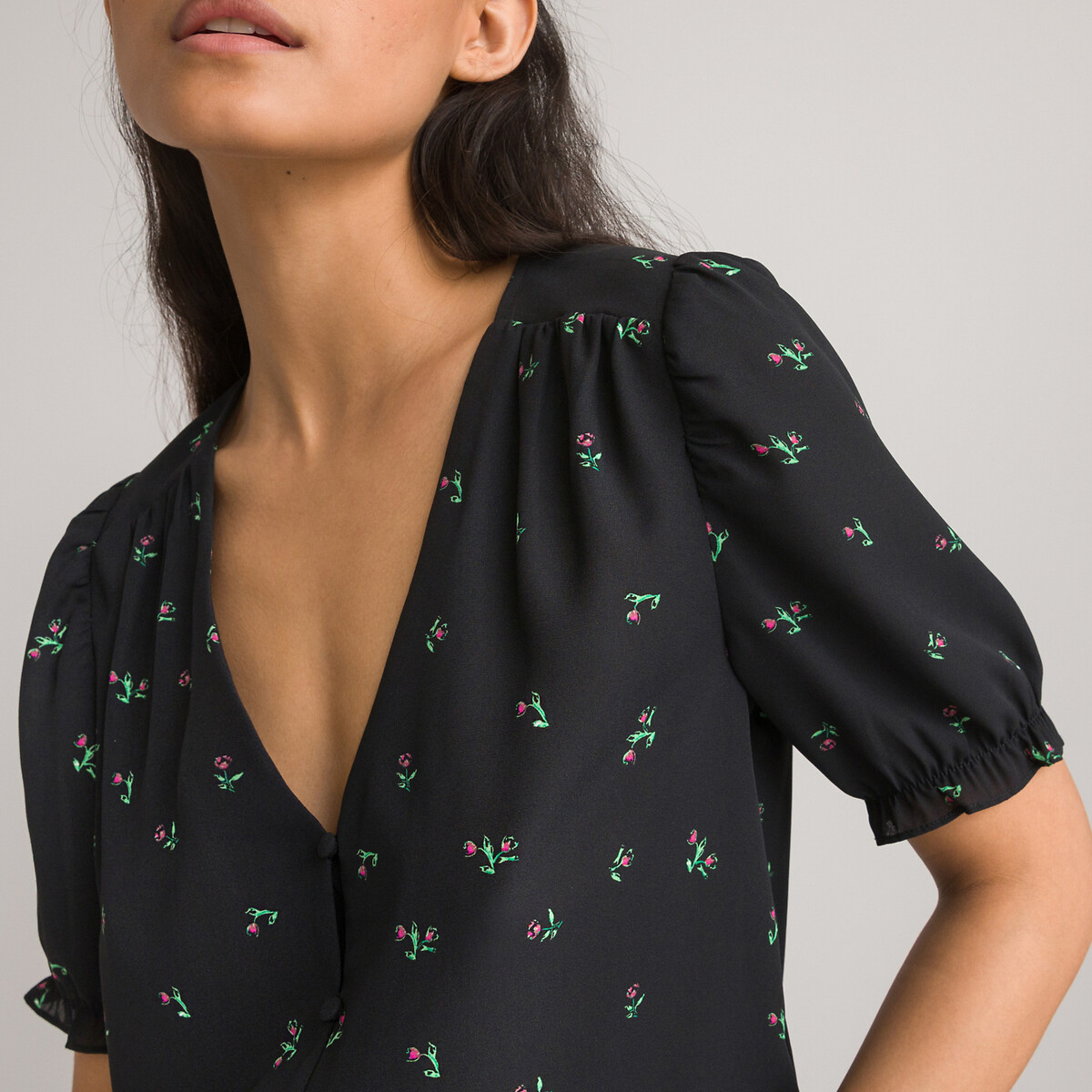 Floral V-Neck Shirt with Short Sleeves