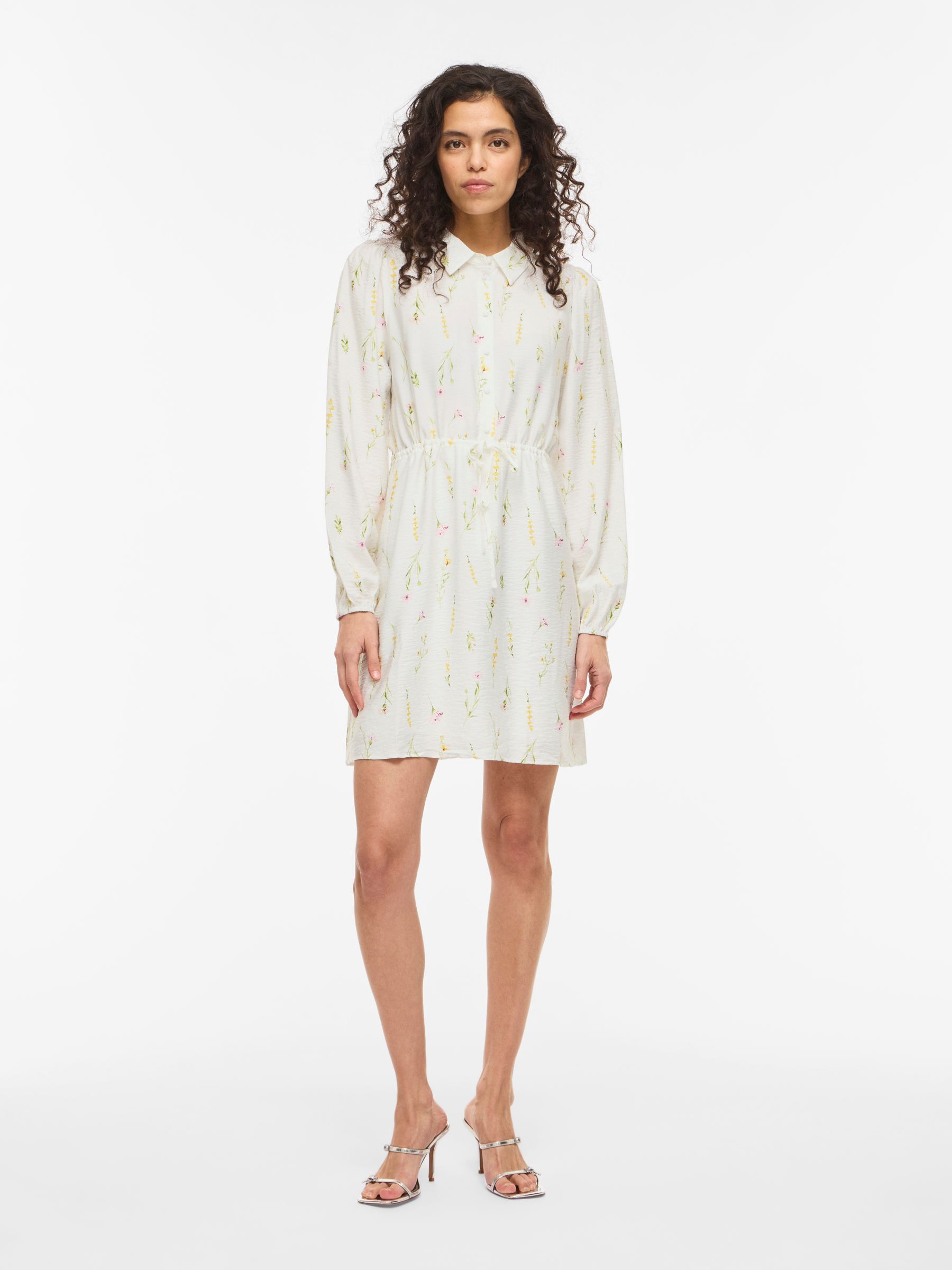 Robe Courte, VILA