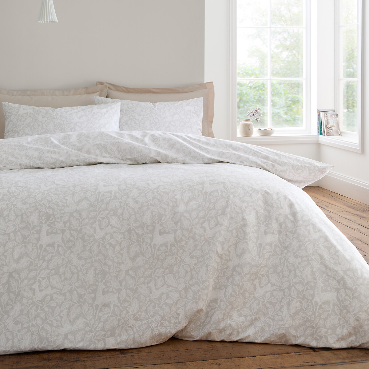 Woodland 200 Thread Count Cotton Reversible Duvet Cover and Pillowcase Set</di, BIANCA FINE LINENS