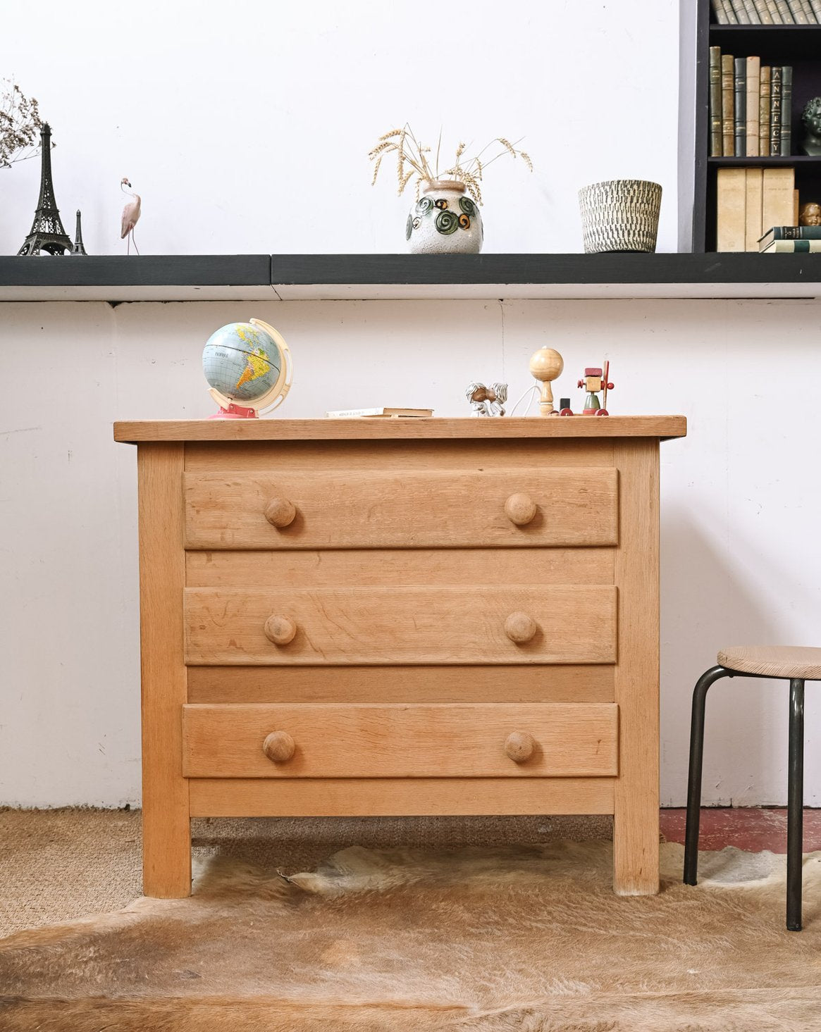 Adorable commode en bois clair Garance N°759 - Bon état, DEBONGOUT