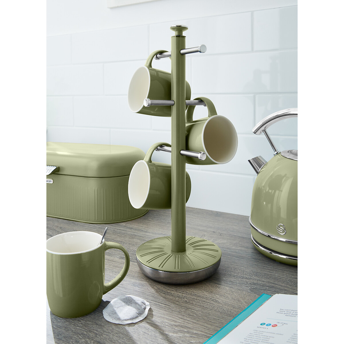 Swan retro mug tree best sale and kitchen roll holder