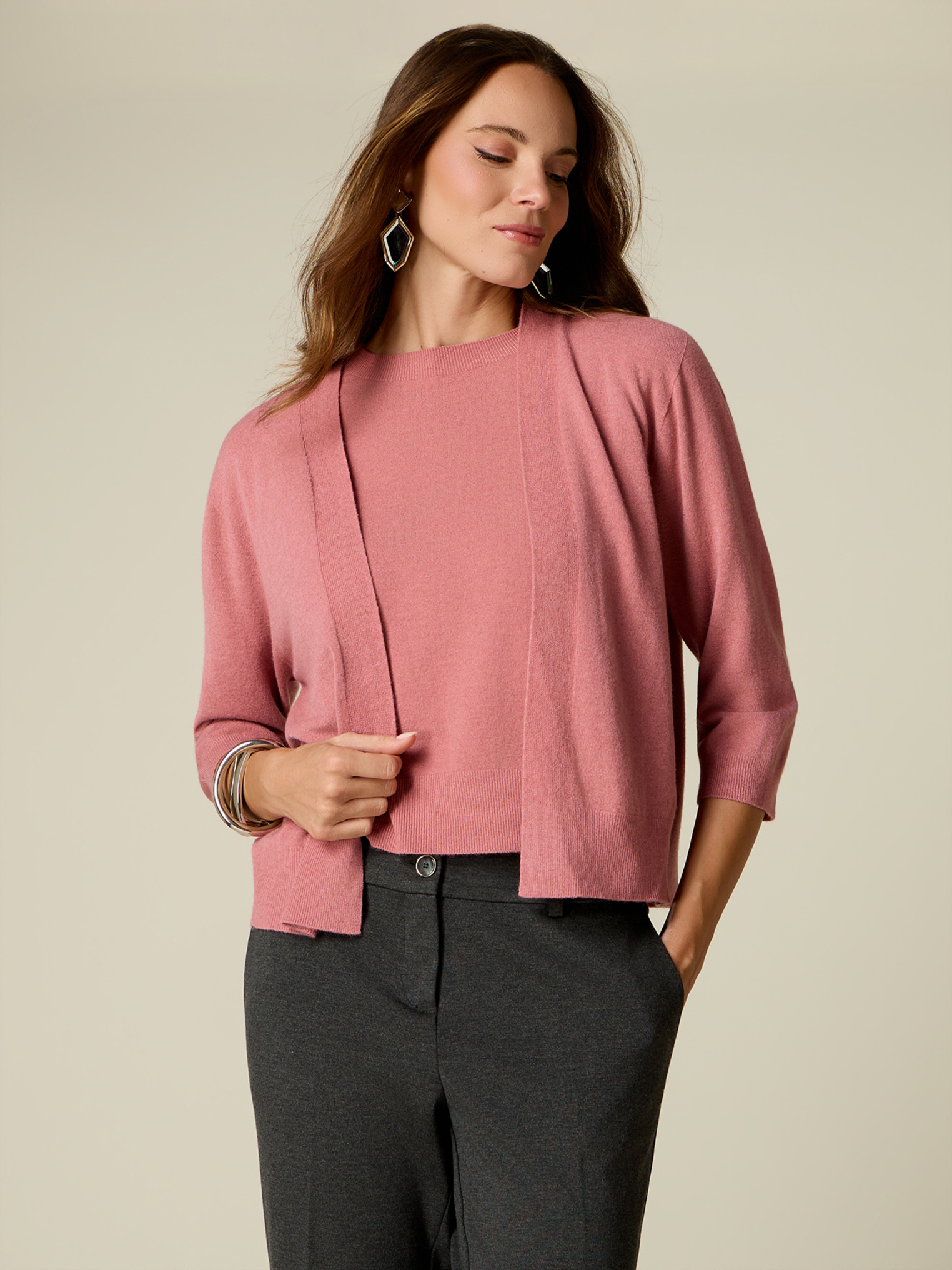 Cardigan, OLTRE