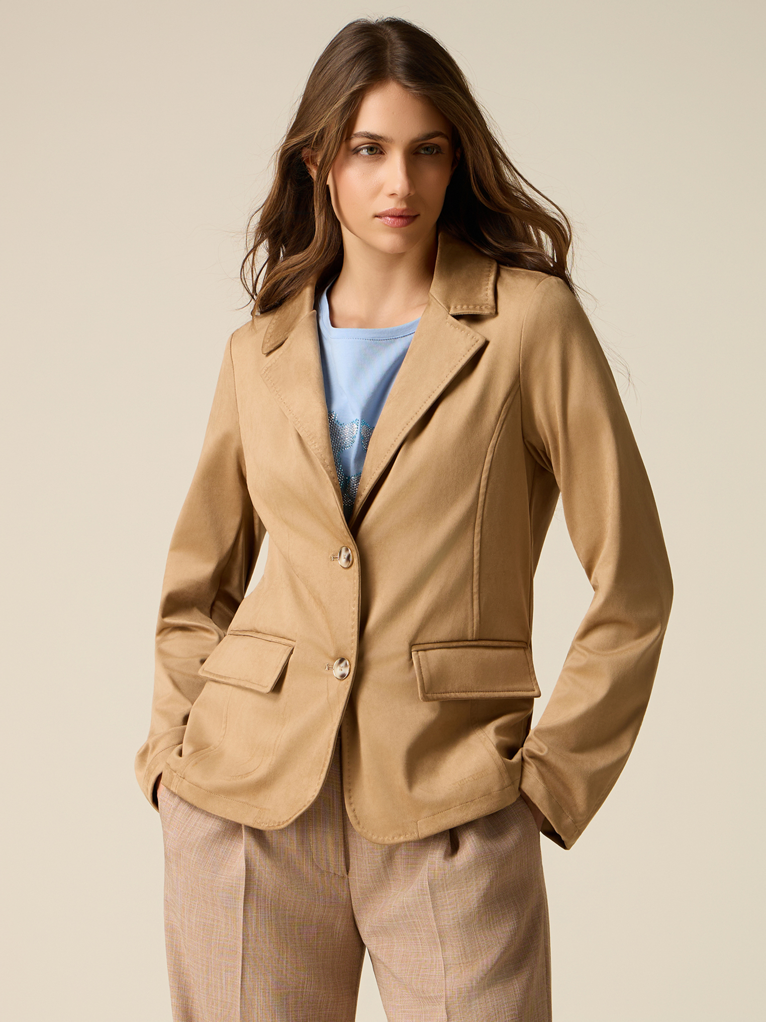 Veste, OLTRE