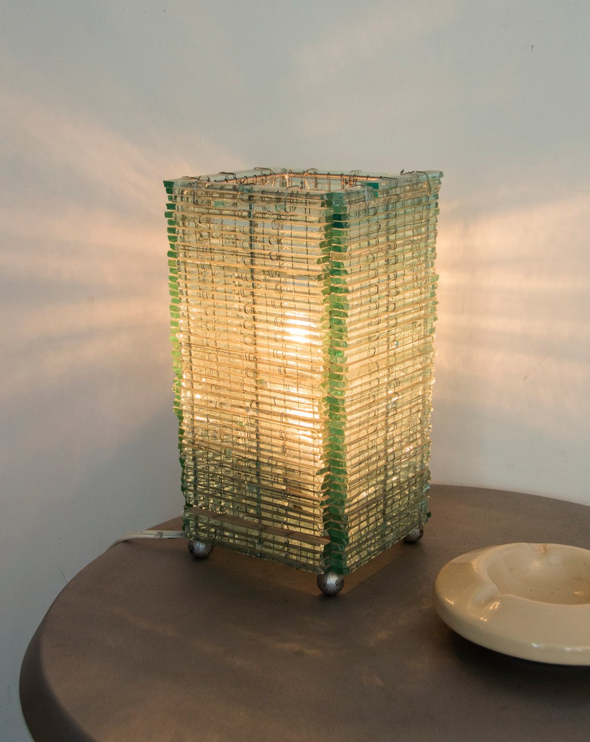 Lampe en verre et fil de fer Julia N°858 - Bon état, DEBONGOUT