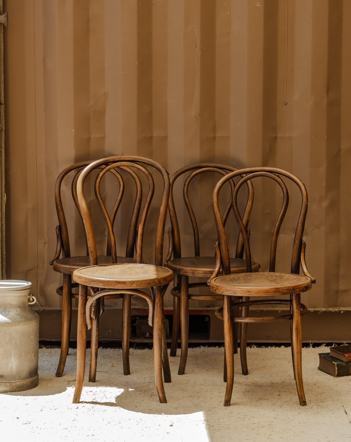 Lot de 4 chaises en bois Claude N°1408 - Bon état, DEBONGOUT