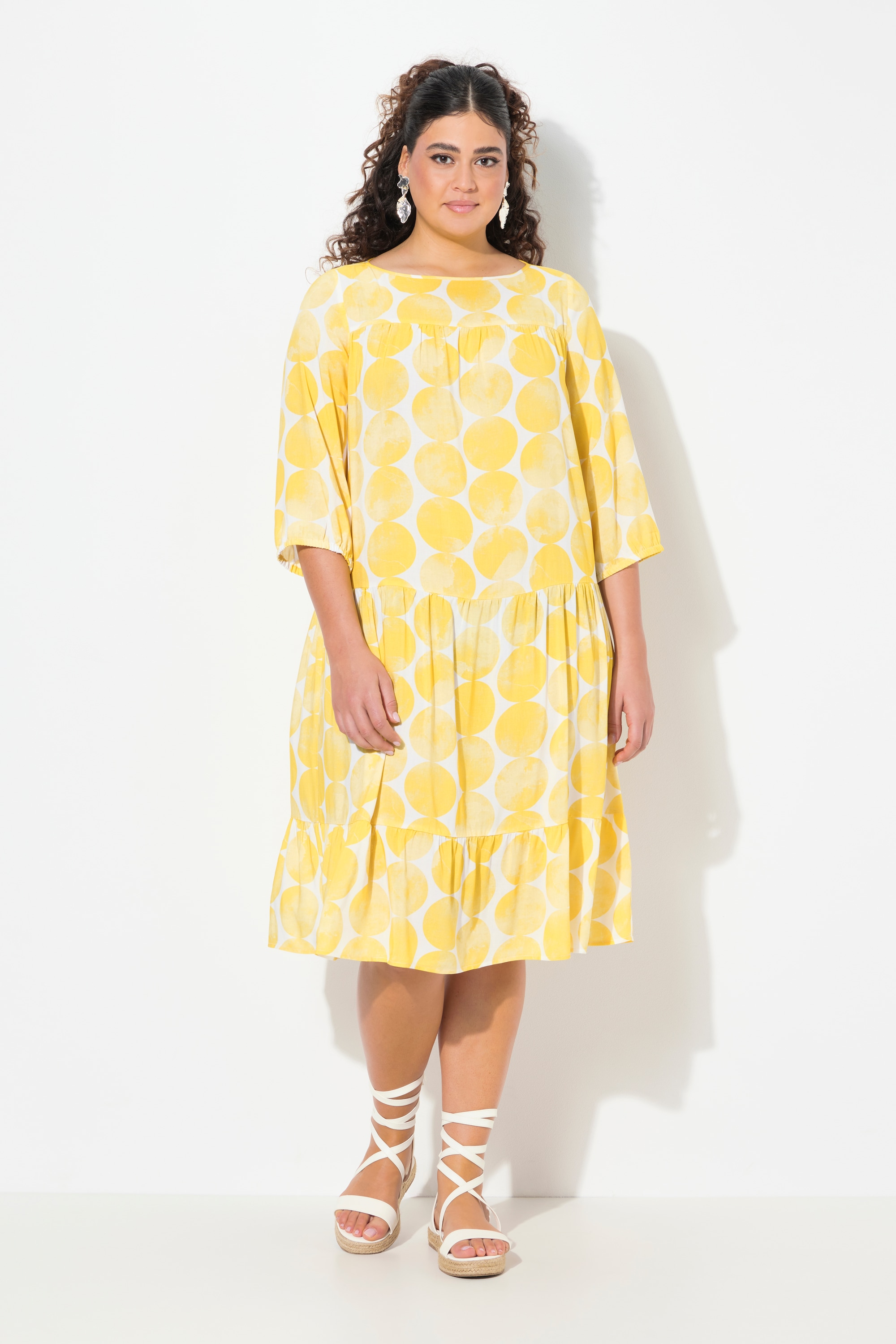Robe à encolure bateau et manches 3/4. Motif, ULLA POPKEN