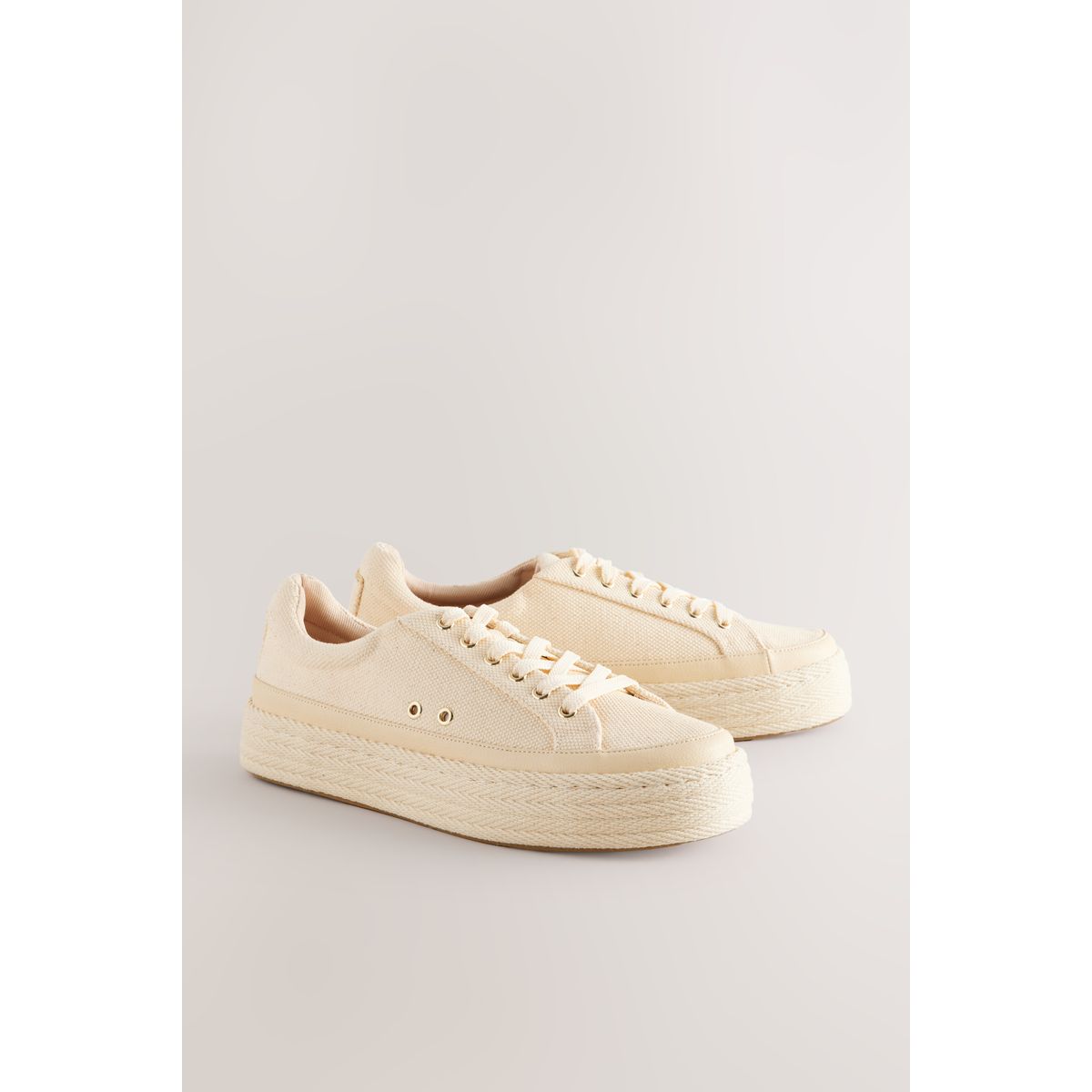 Baskets style espadrilles à lacets, NEXT