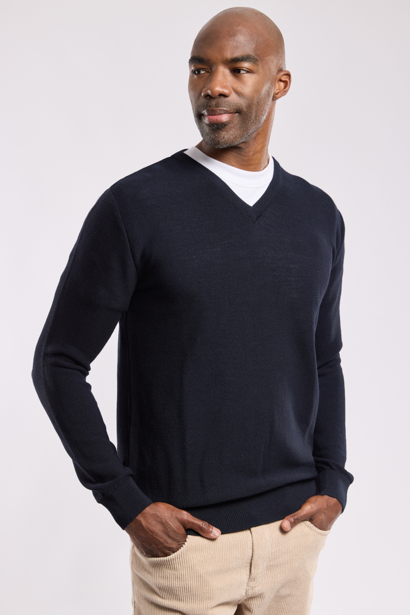 Pull Col V En Laine Mérinos 100% - Marque Bloomingdale's - Taille M - Couleur Raisin - Neuf Avec étiquette