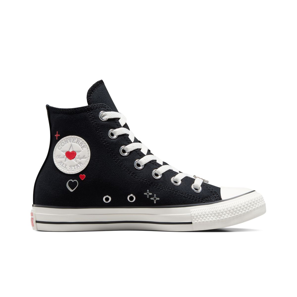 Converse avec shop coeur rouge