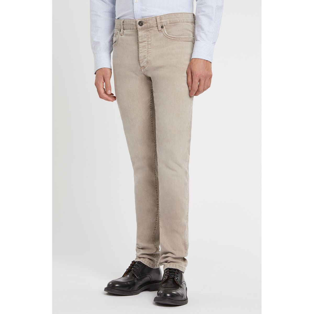 beige jeans slim fit