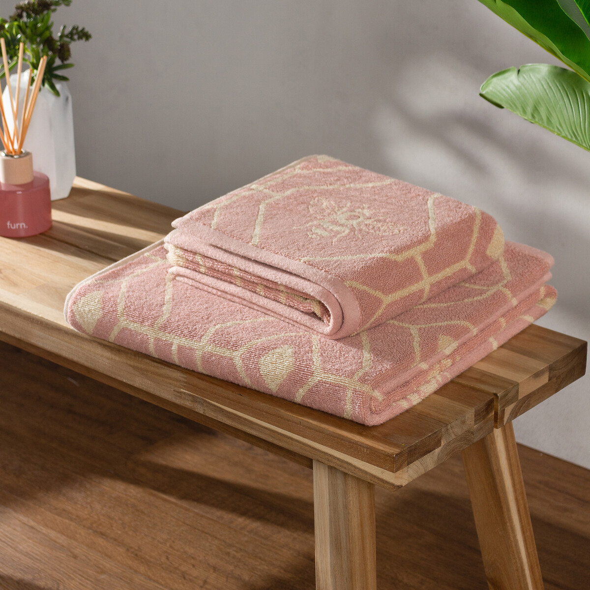 Pink towel bale cheap