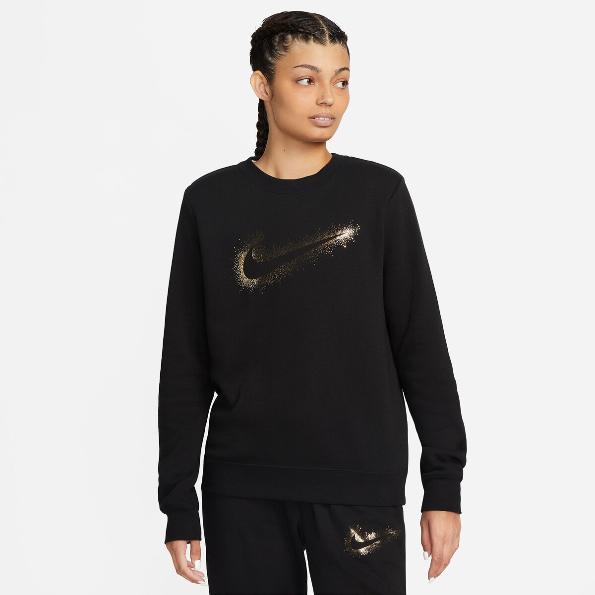 Pull nike avec plein best sale de logo