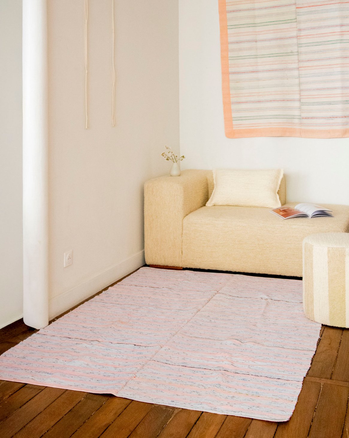 Tapis rose et bleu ciel Olivier N°113 - Bon état, DEBONGOUT