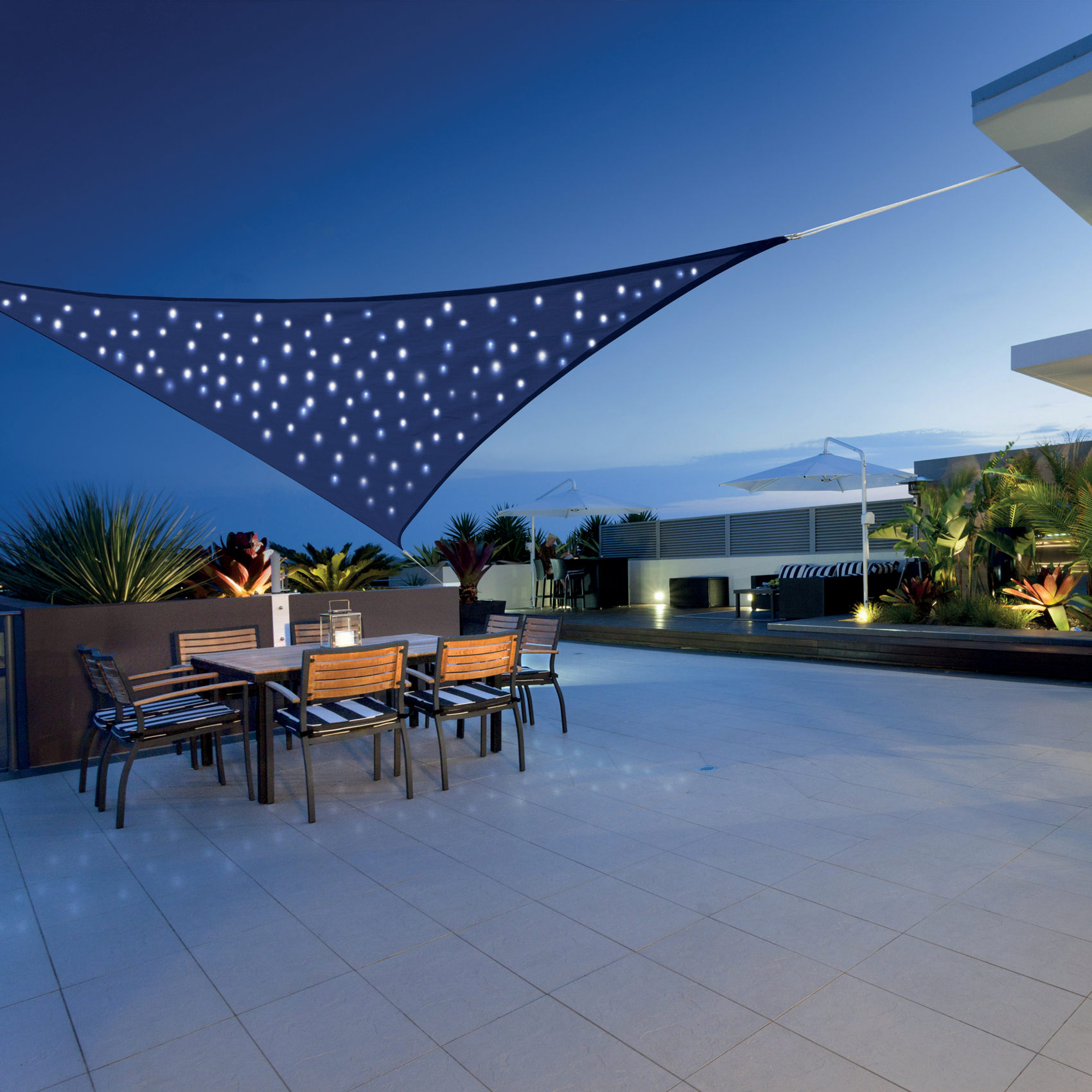 Voile d’ombrage triangulaire  étoilé avec leds solaires, HOME MAISON