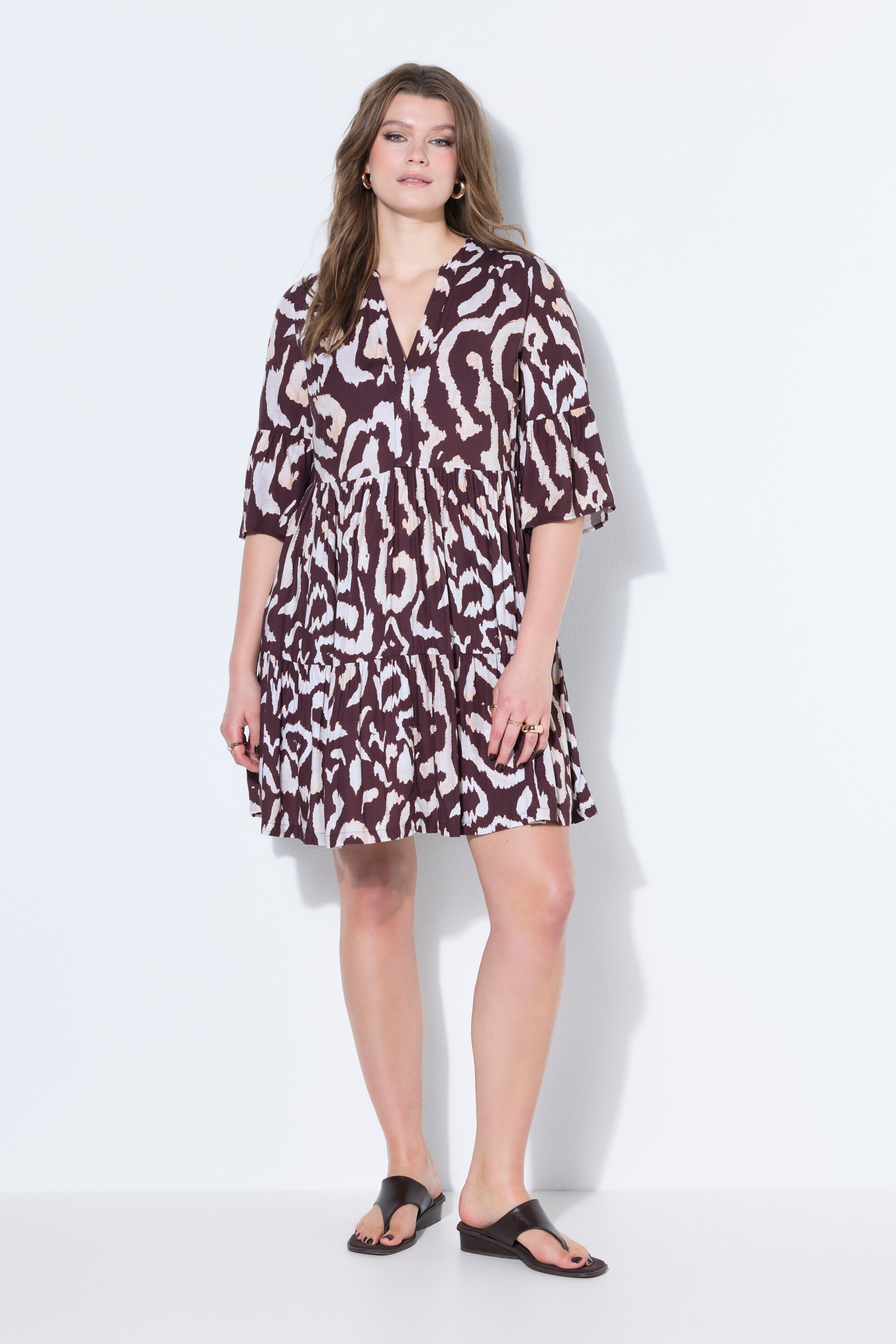 Robe courte évasée, imprimé, volants, STUDIO UNTOLD
