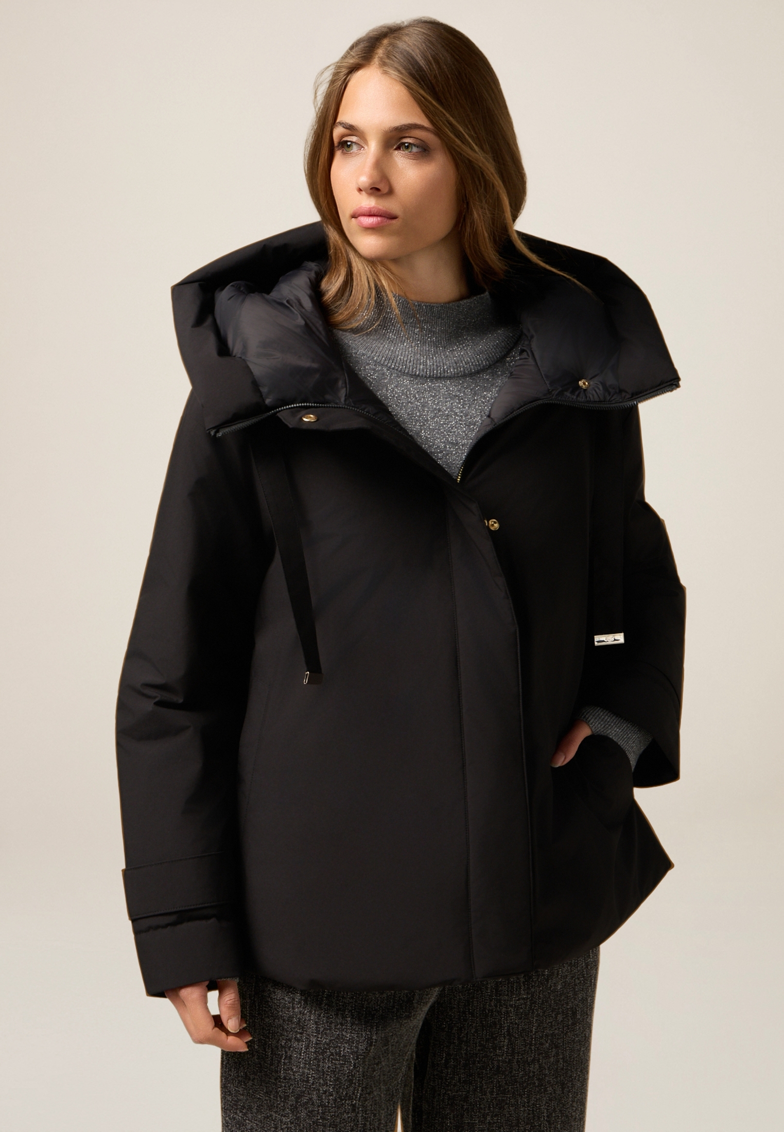 Blouson à capuche., OLTRE