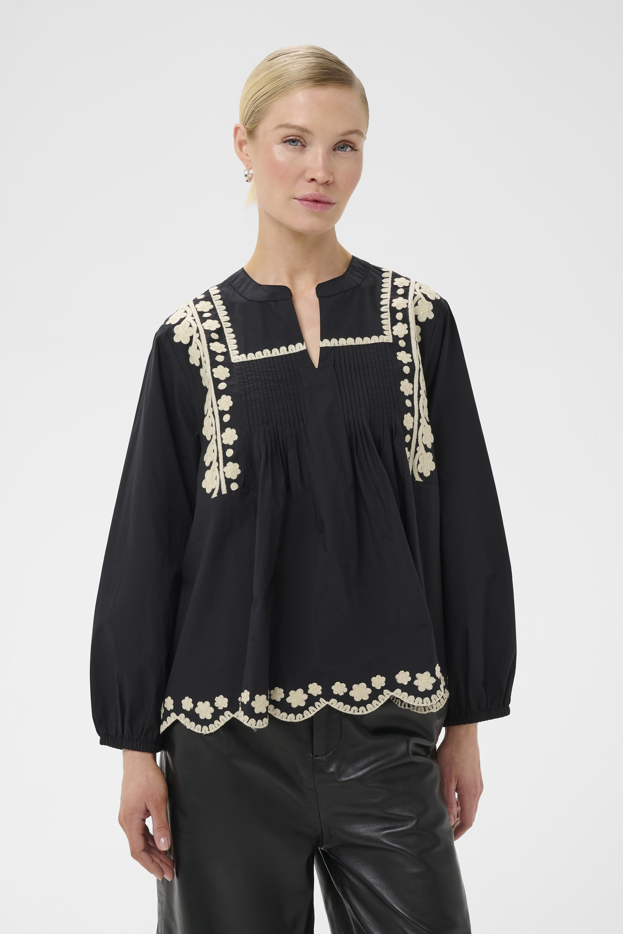 Chemise à manches longues, CULTURE