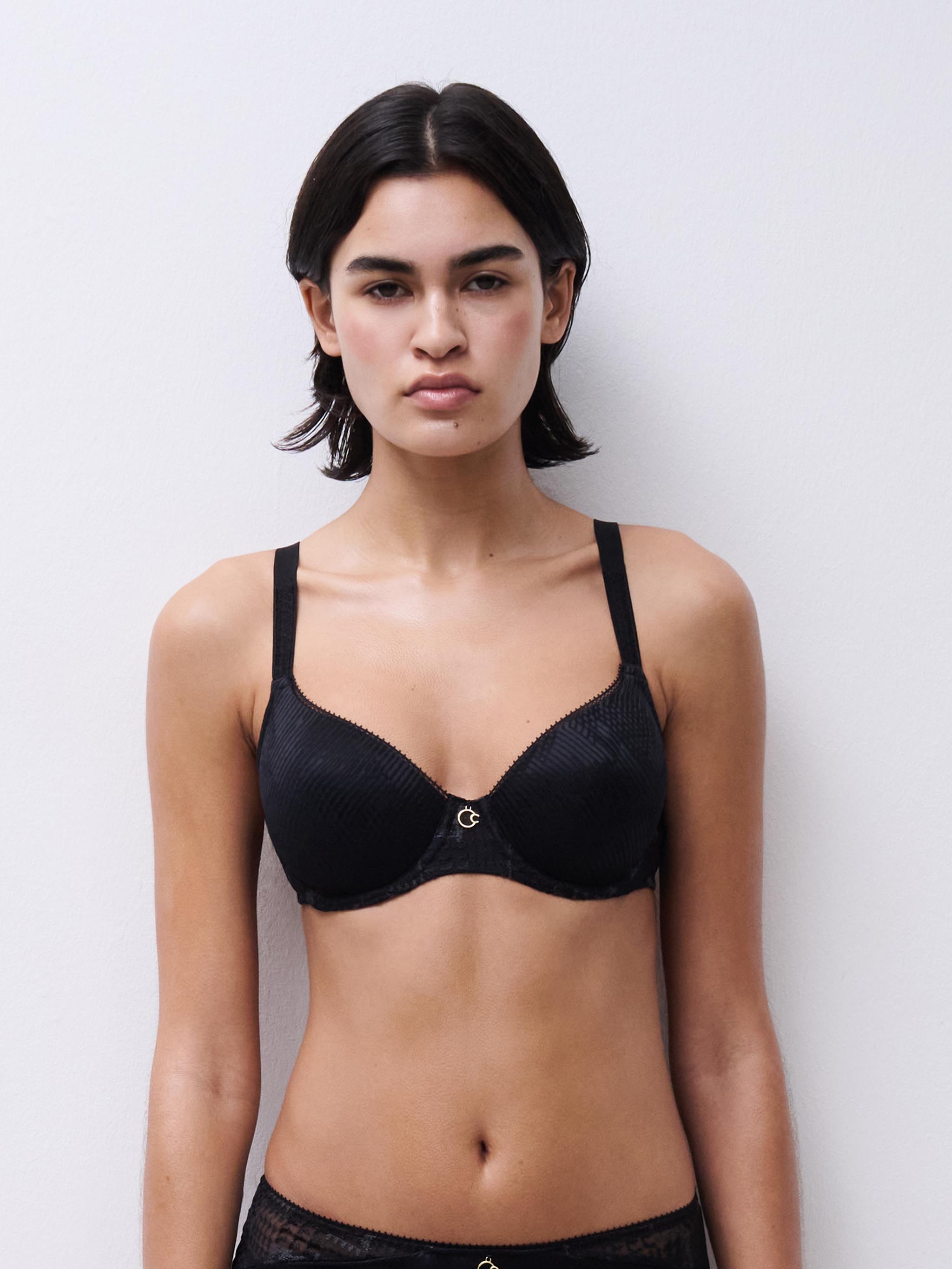Soutien-gorge emboîtant mémoire de forme INTRIGUE, CHANTELLE