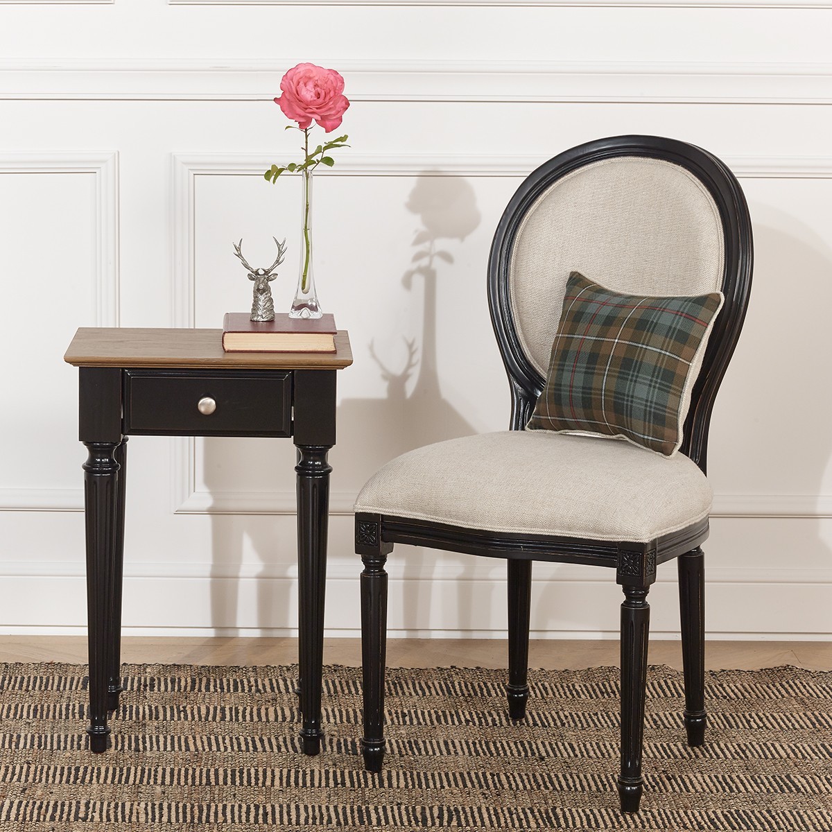 Lot de 2 chaises en bois couleur noire et lin MEDAILLON, ROBIN DES BOIS