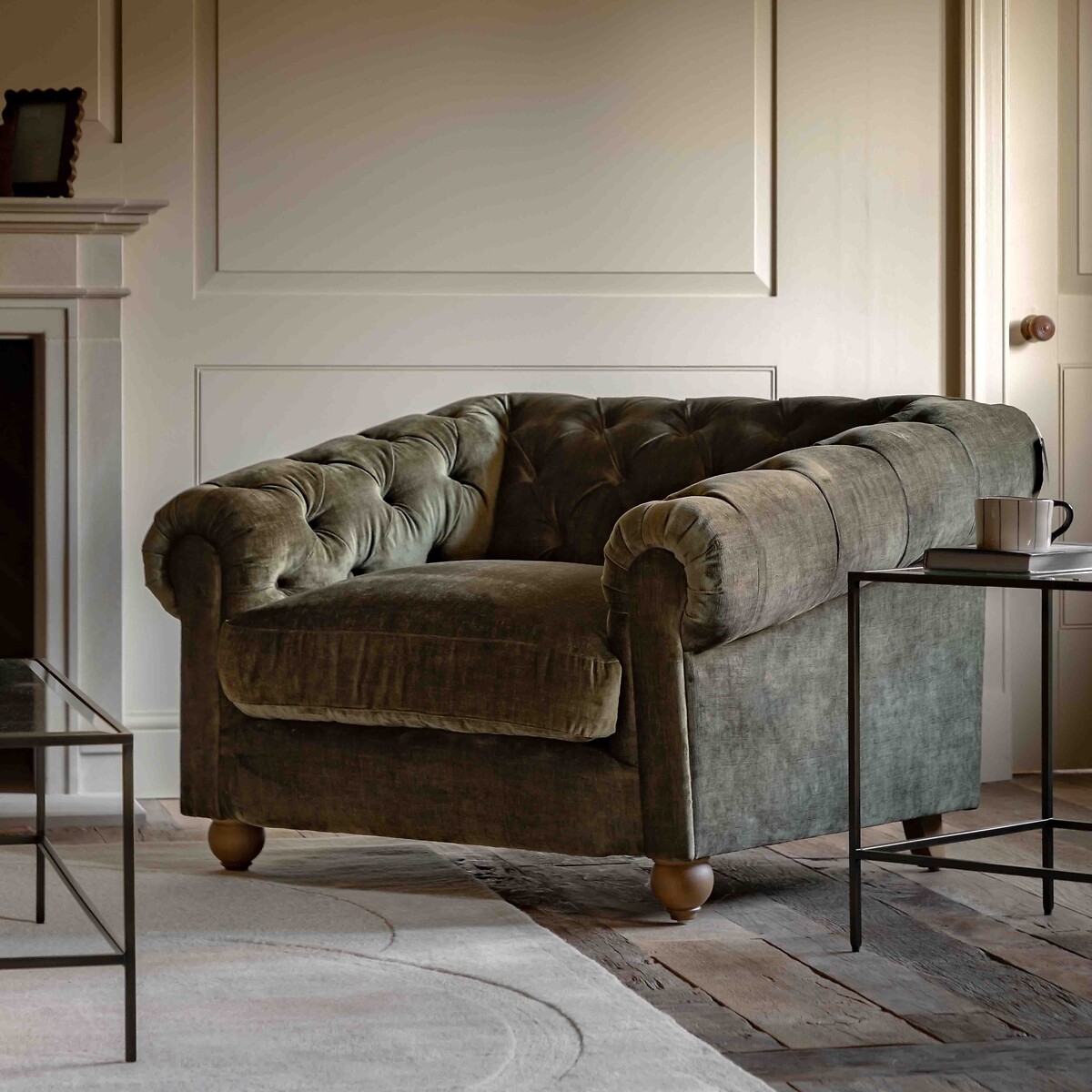 Charter Chenille Button-Back Armchair, ÉDITÉ
