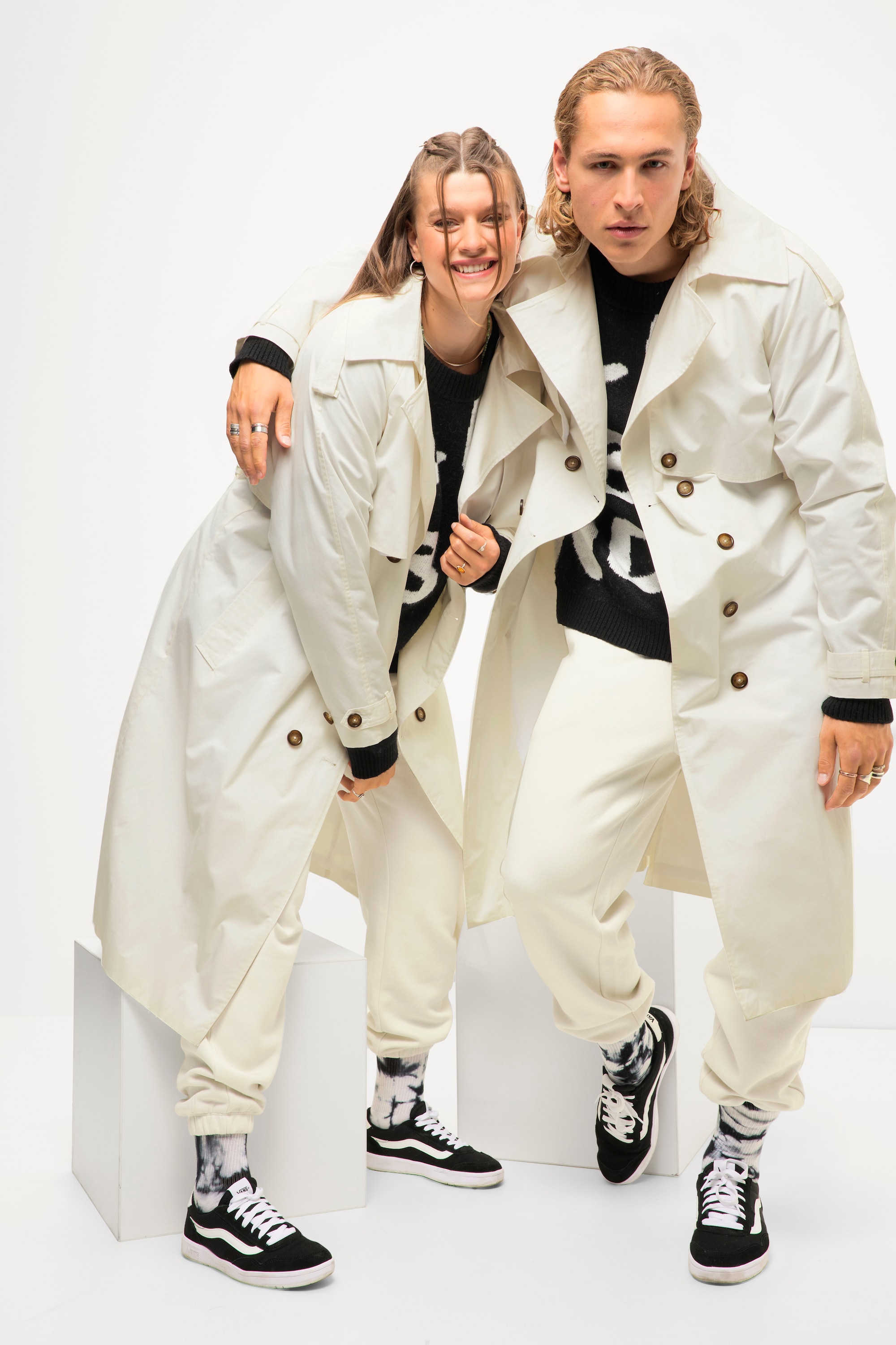 Trench-coat oversized avec col à revers et, STUDIO UNTOLD