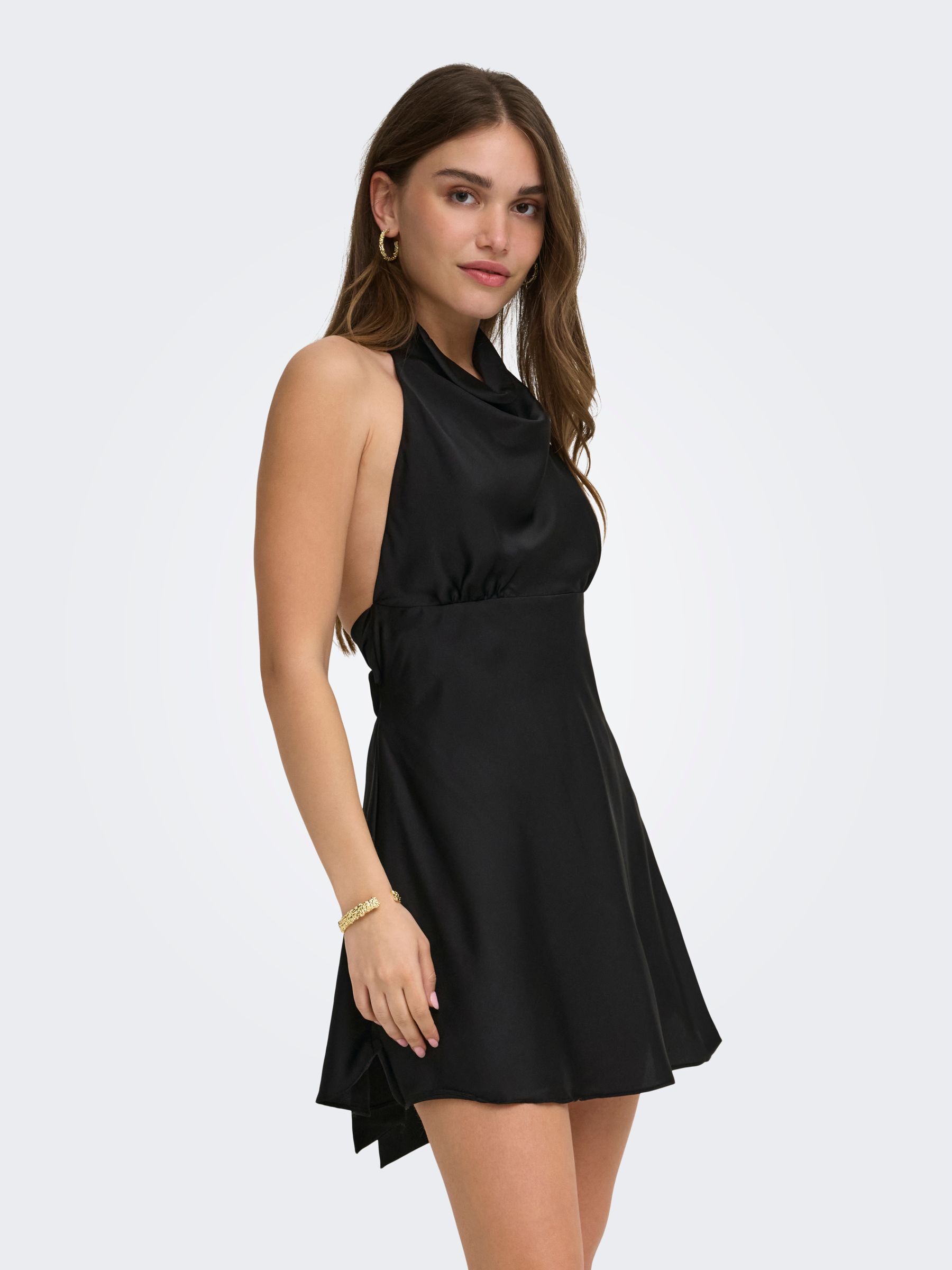 Robe, ONLY