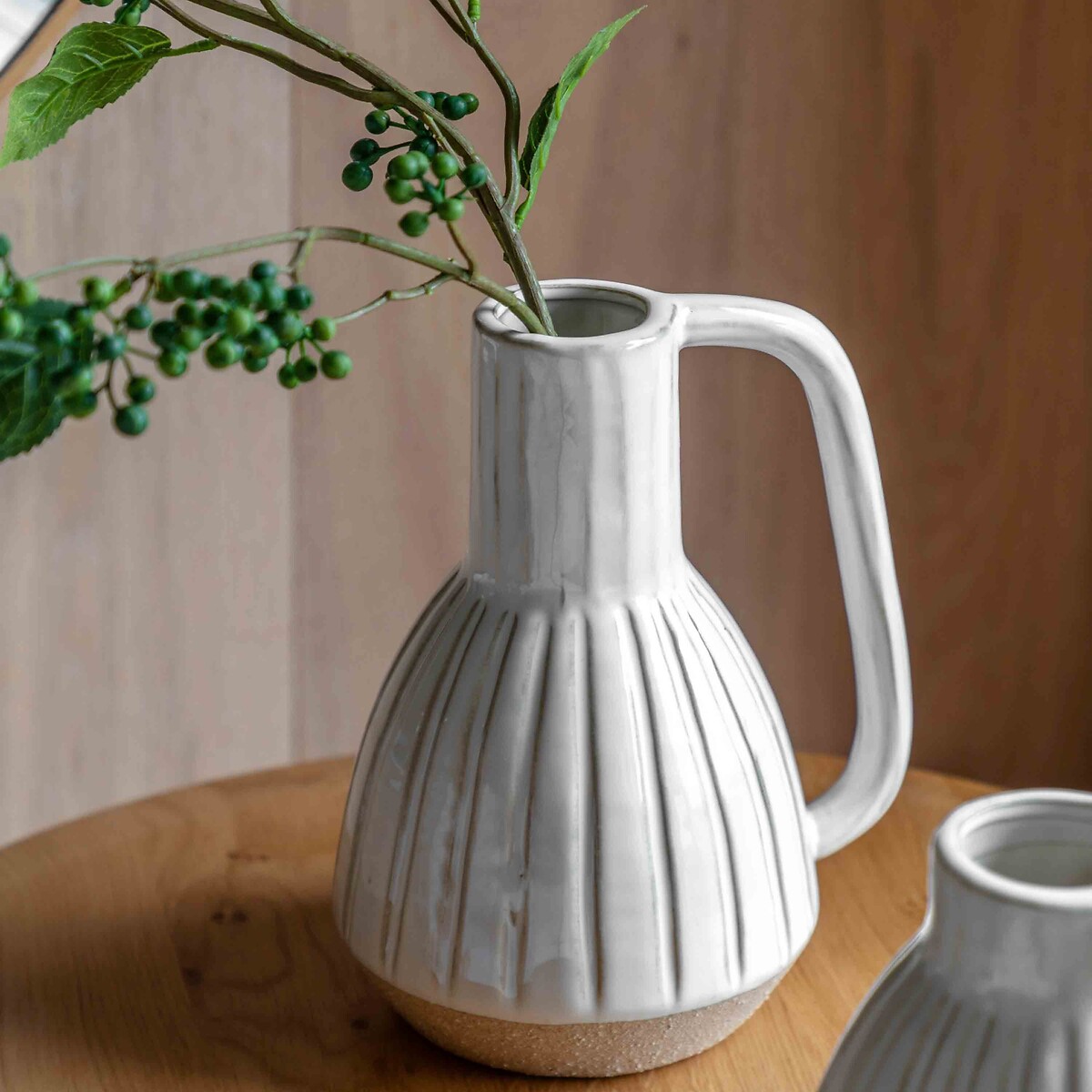 21cm Ceramic Handled Vase, ÉDITÉ
