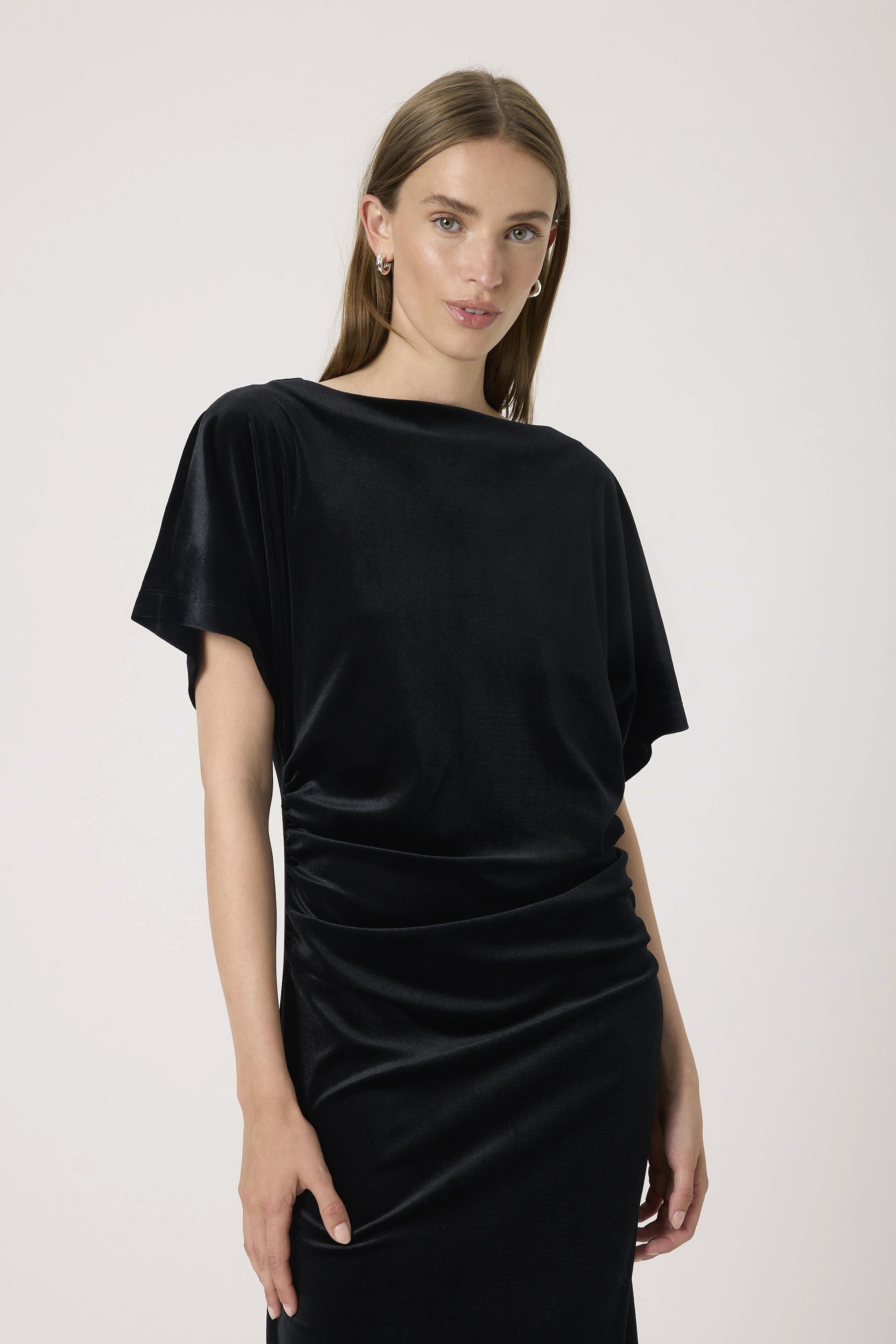Robe, SOAKED IN LUXURY