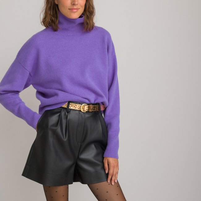 Faux Leather Shorts with Pleat Front, black, LA REDOUTE COLLECTIONS