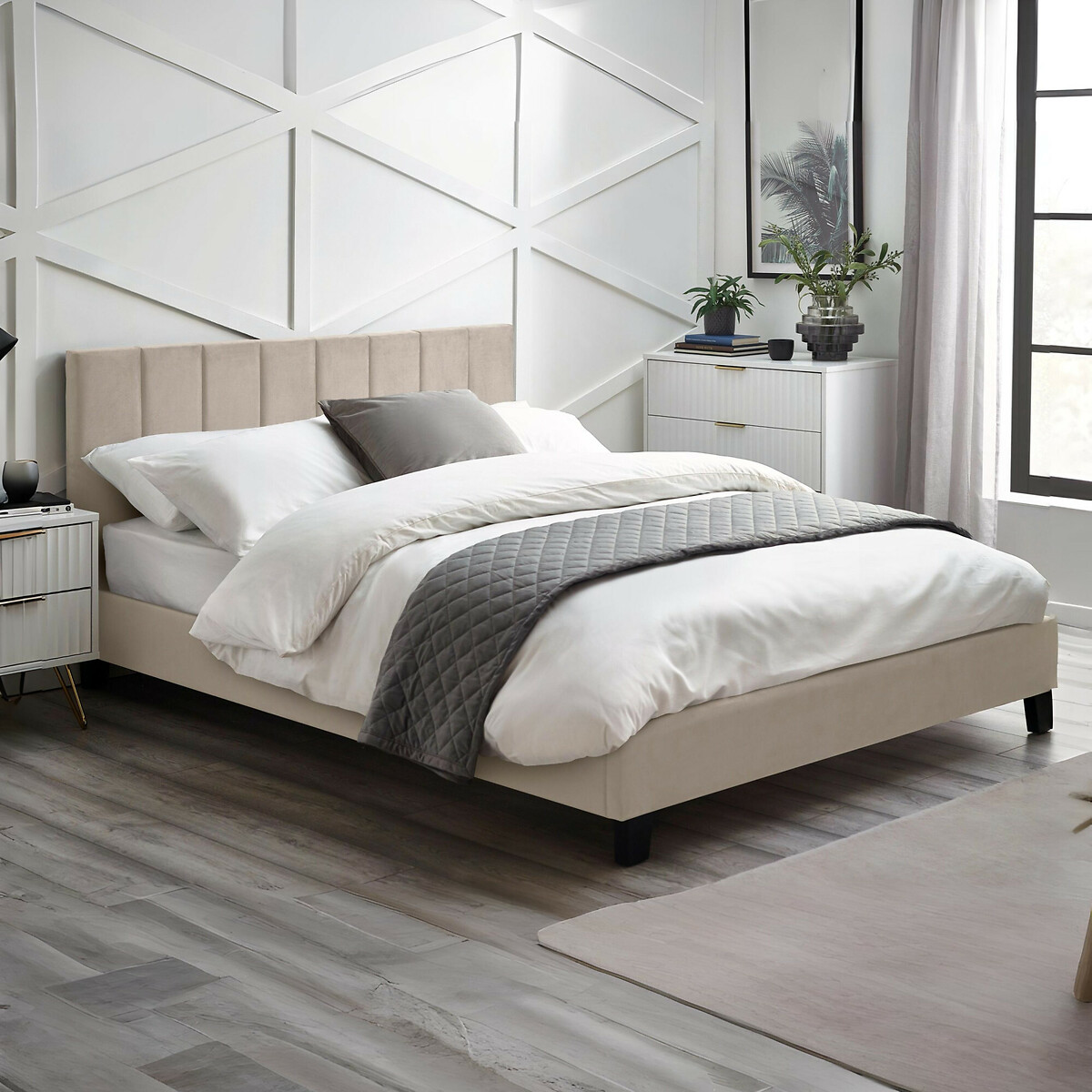 Roselle Velvet Upholstered Bed, SO'HOME