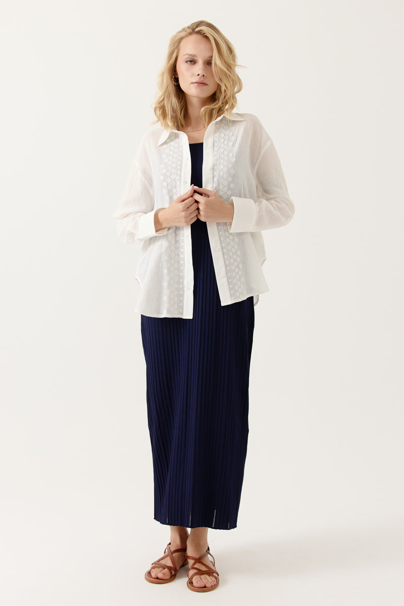 Chemise ESRA manches longues broderies ton sur ton coupe droite, ARTLOVE