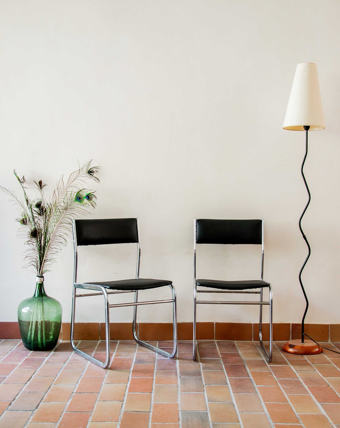 Duo de chaises en métal Diana N°405 - Bon état, DEBONGOUT