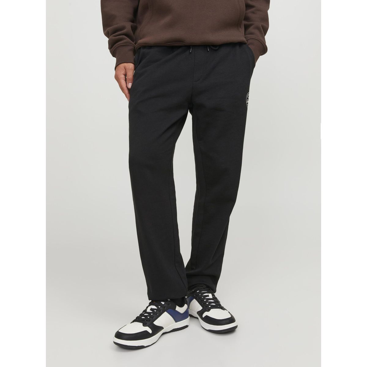 Adidas skateboarding deals chino gris