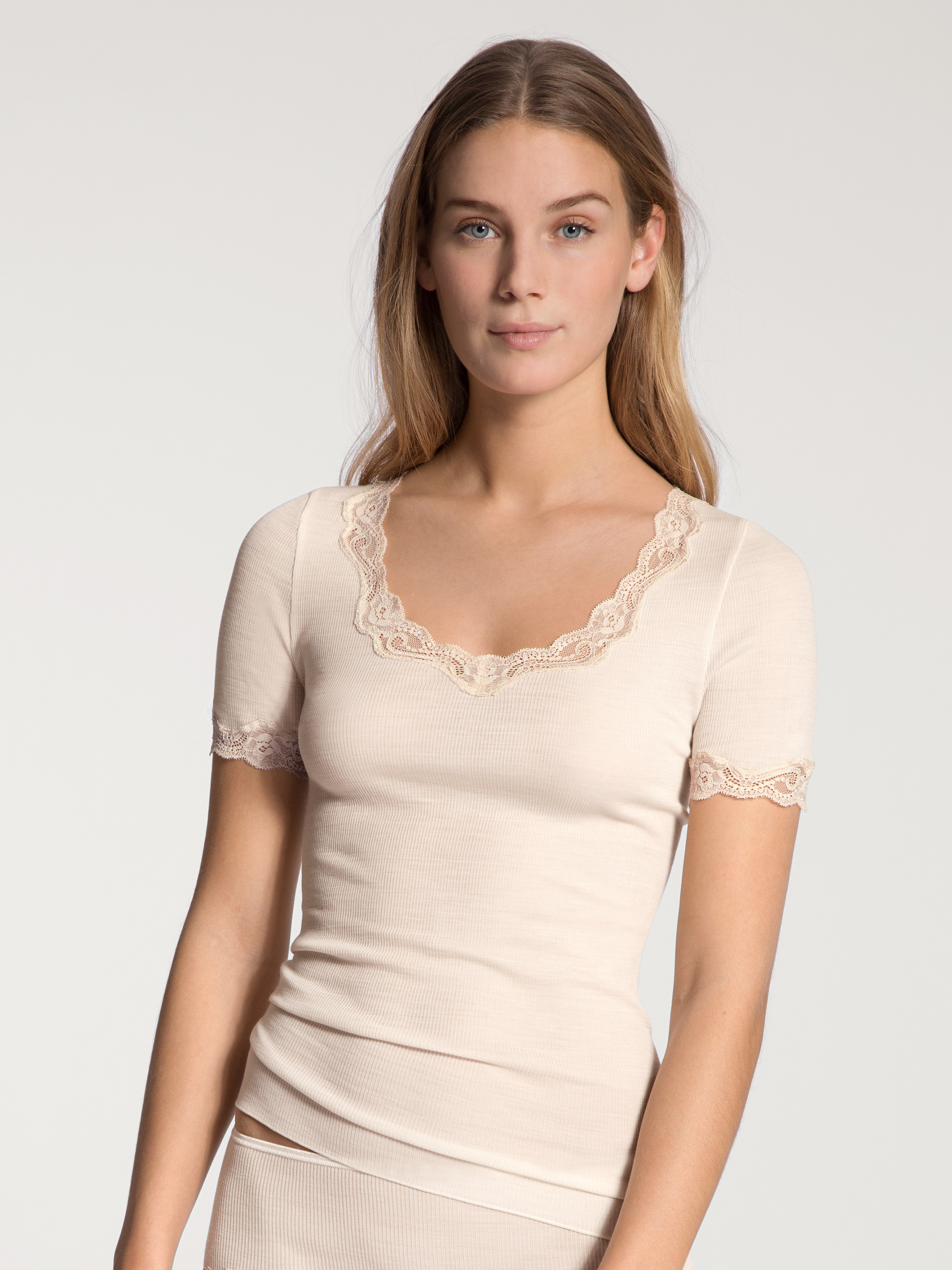 T-Shirt à manches courtes manches courtes Laine RICHESSE LACE, CALIDA