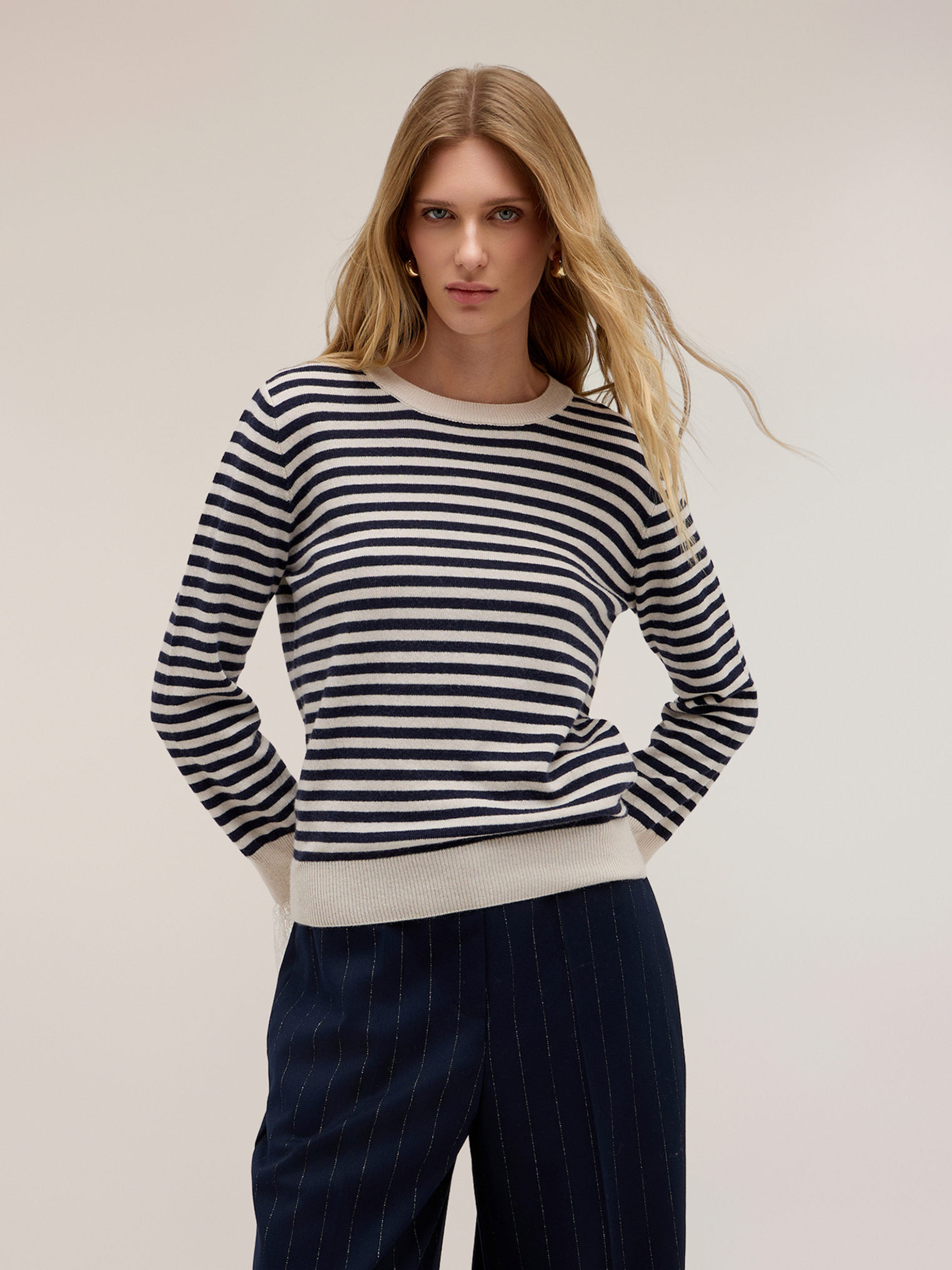 Pull rayé avec dentelle aux poignets, MOTIVI
