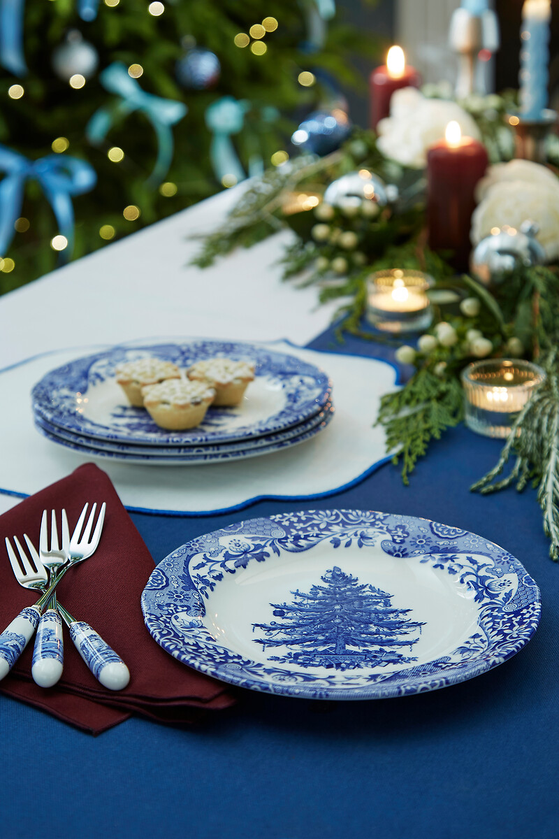 Set of 4 Blue Christmas Tree Side Plates, SPODE