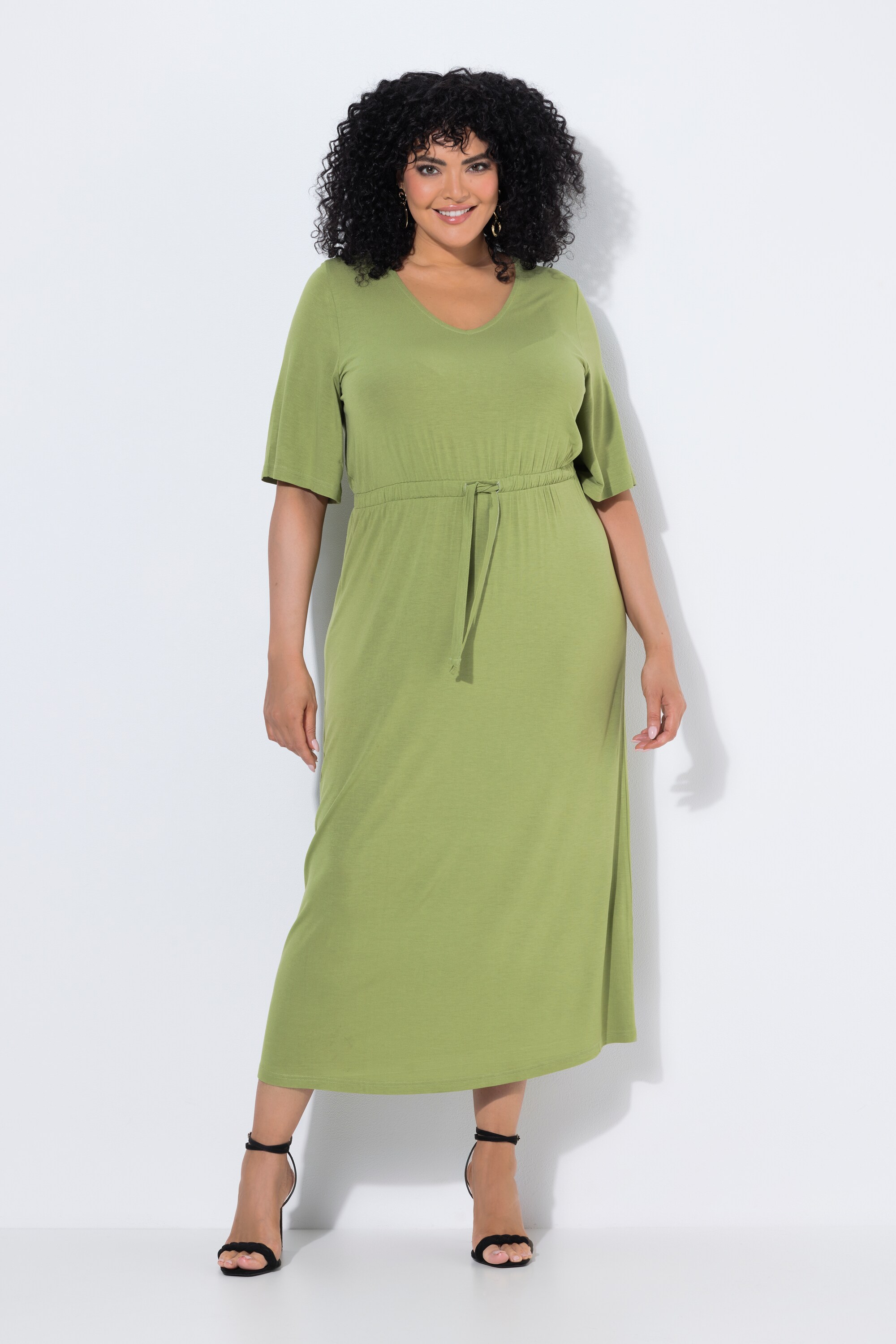 Robe longue, coupe A, col V, manches courtes, ULLA POPKEN