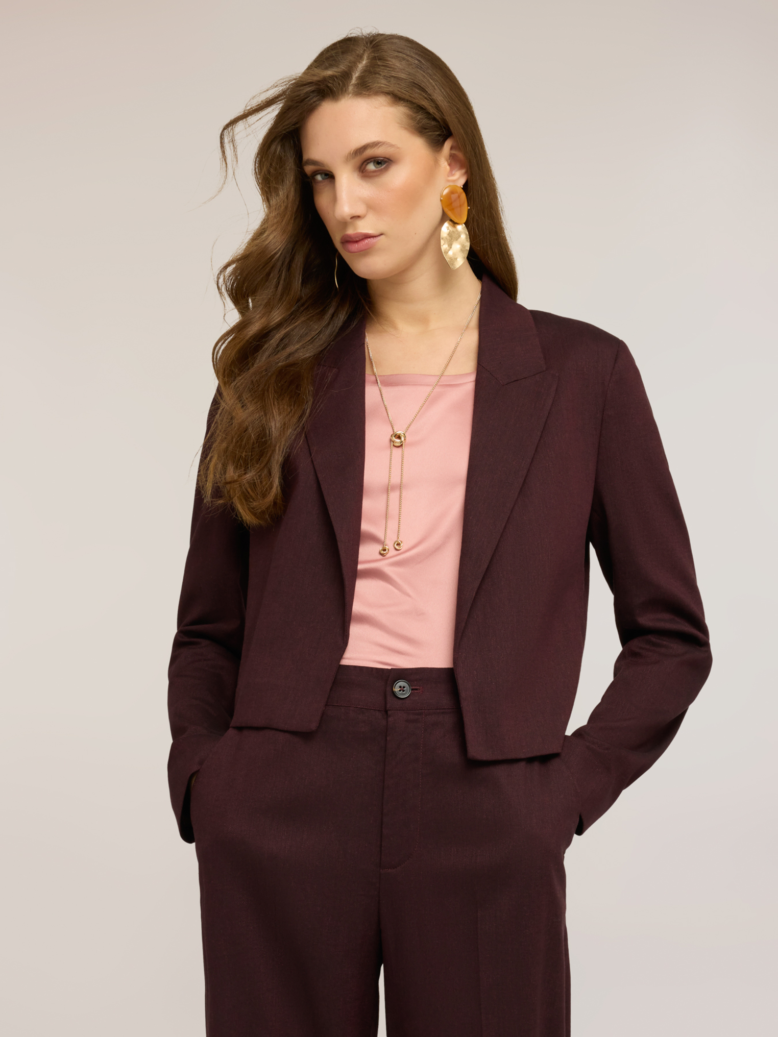 Veste courte, MOTIVI