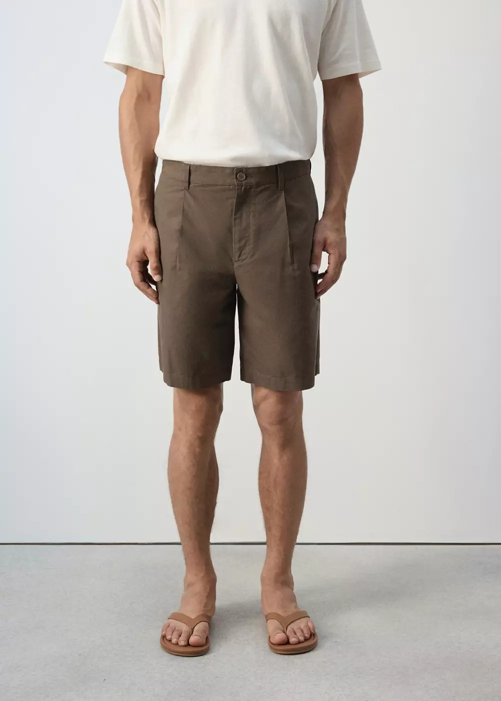 Bermuda en mélange de coton et lyocell à pinces, MANGO MAN