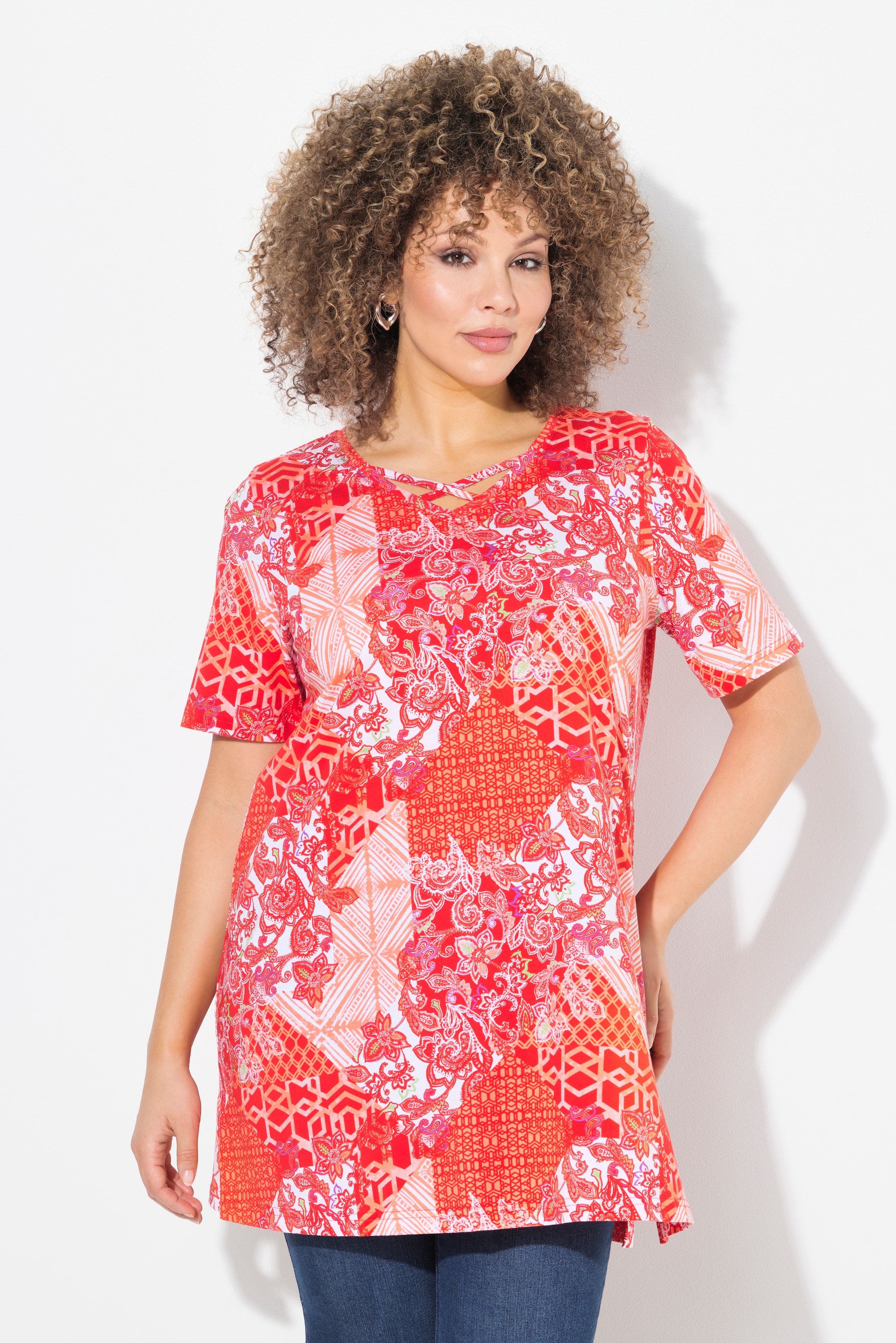 T-shirt long. Mélange d'imprimés. Col V et, ULLA POPKEN