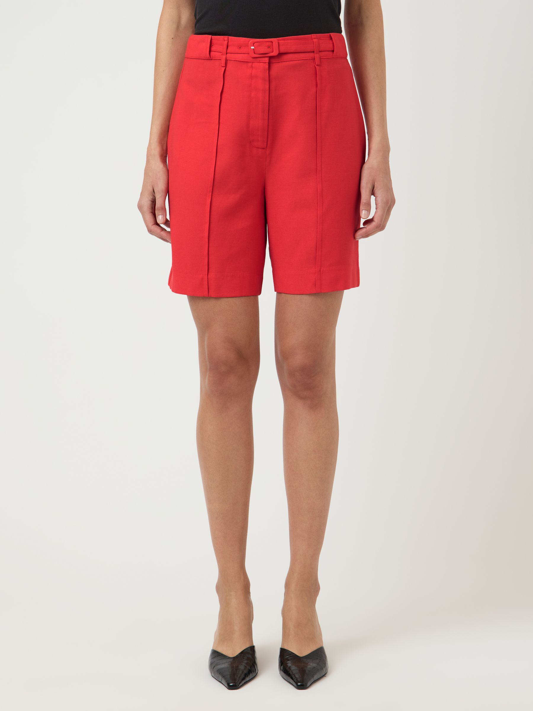 Short, YAS